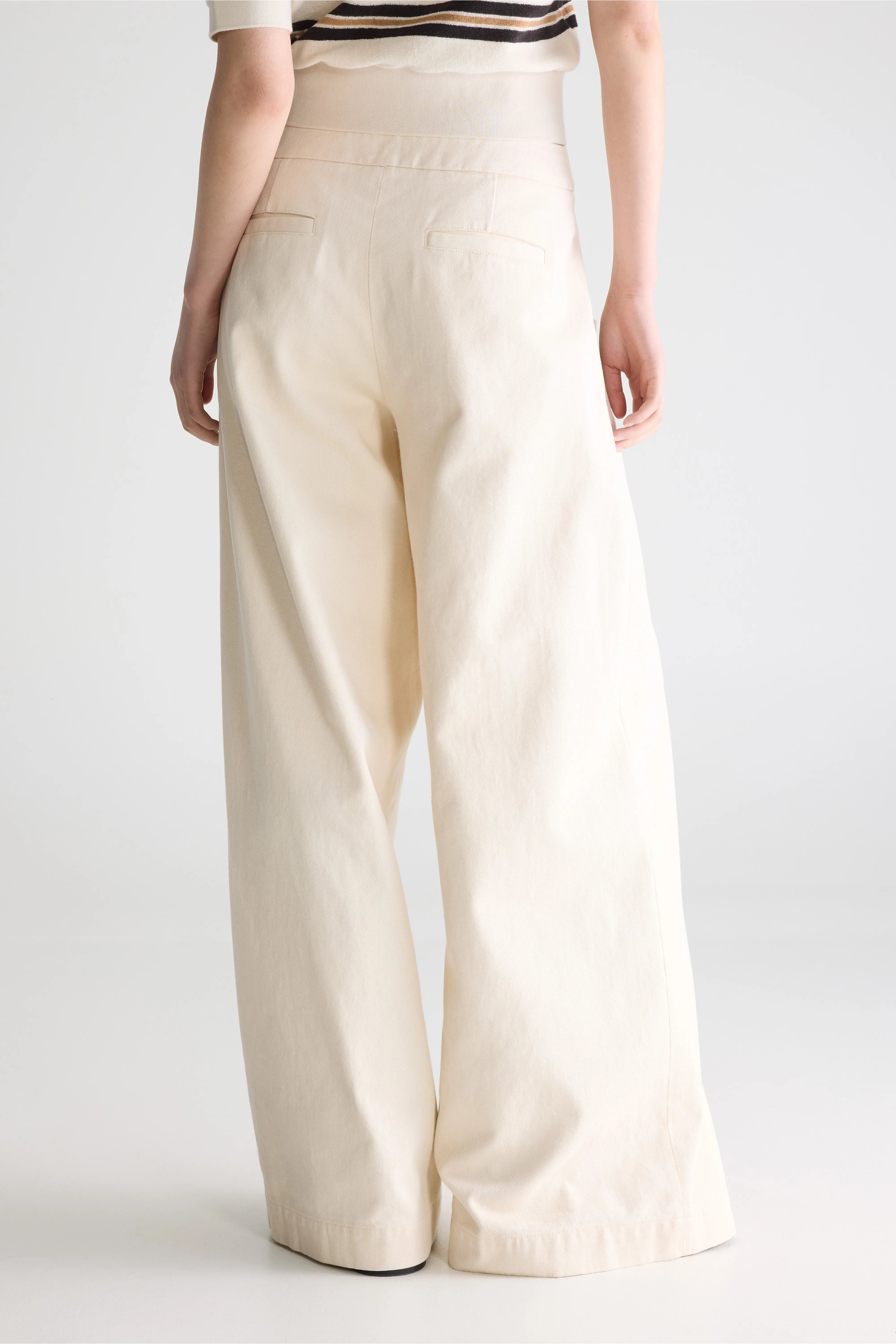 Jesper wide trousers (261 / W / CREAM)