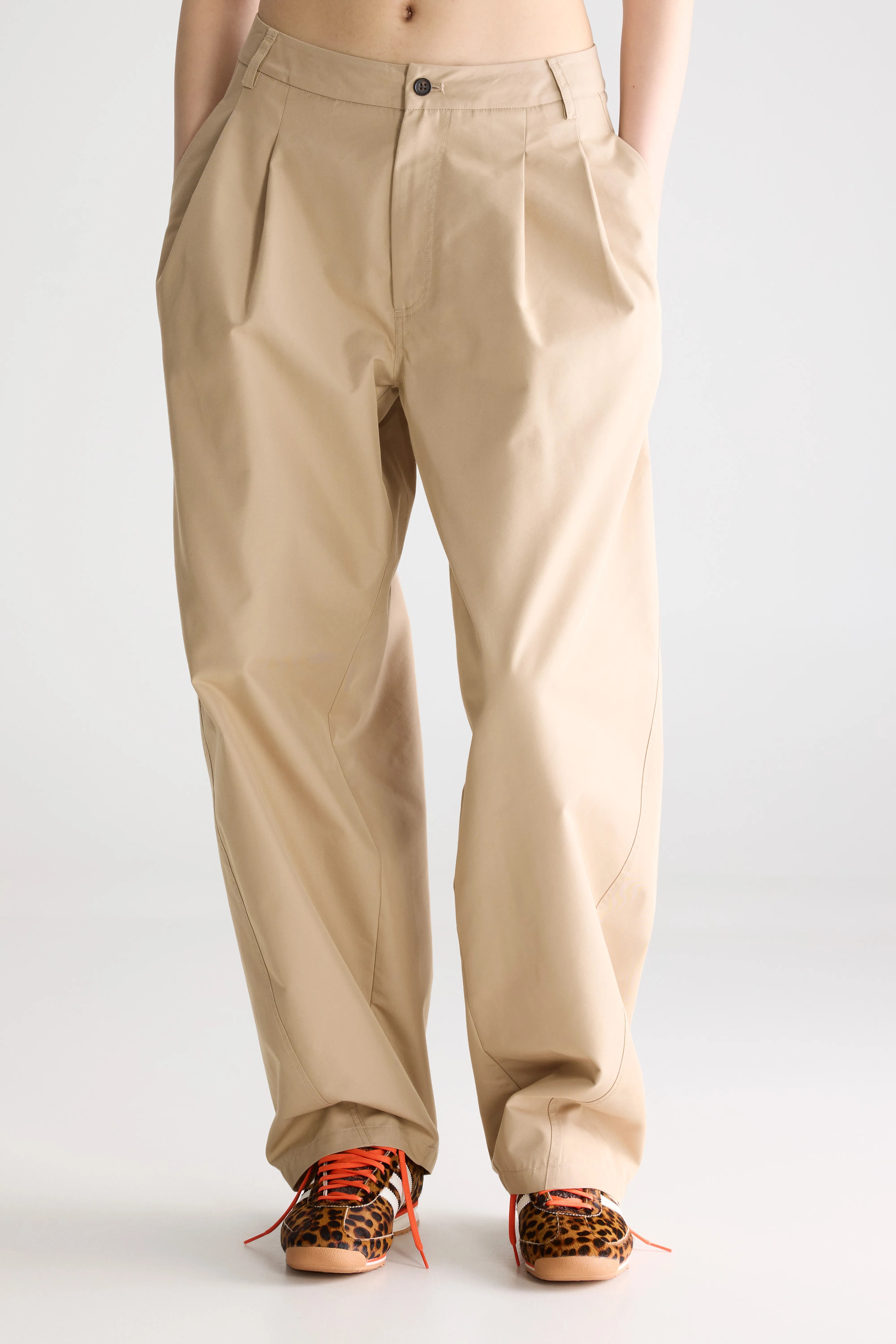 Jimi tapered trousers (261 / W / CLAY)