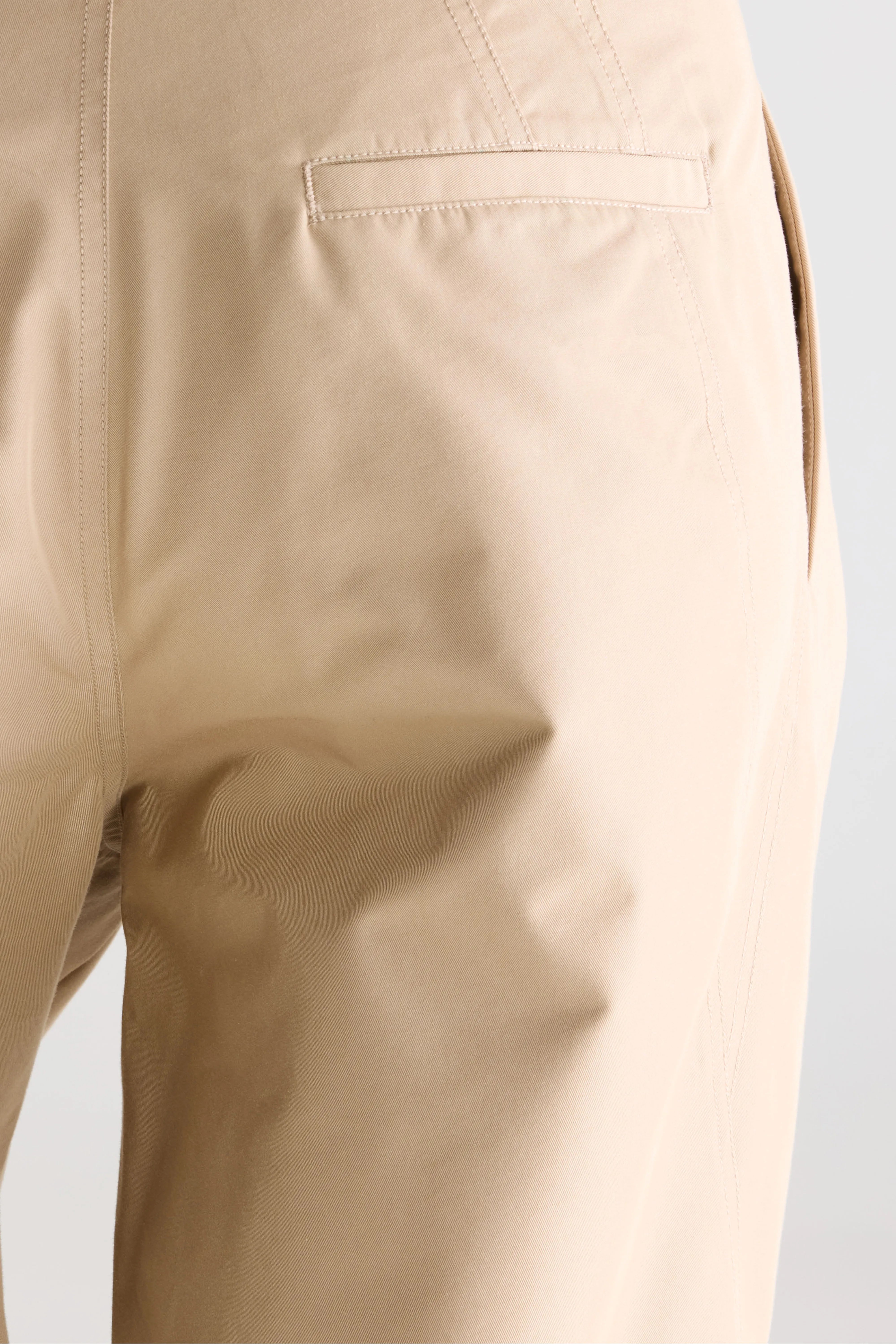 Jimi tapered trousers (261 / W / CLAY)