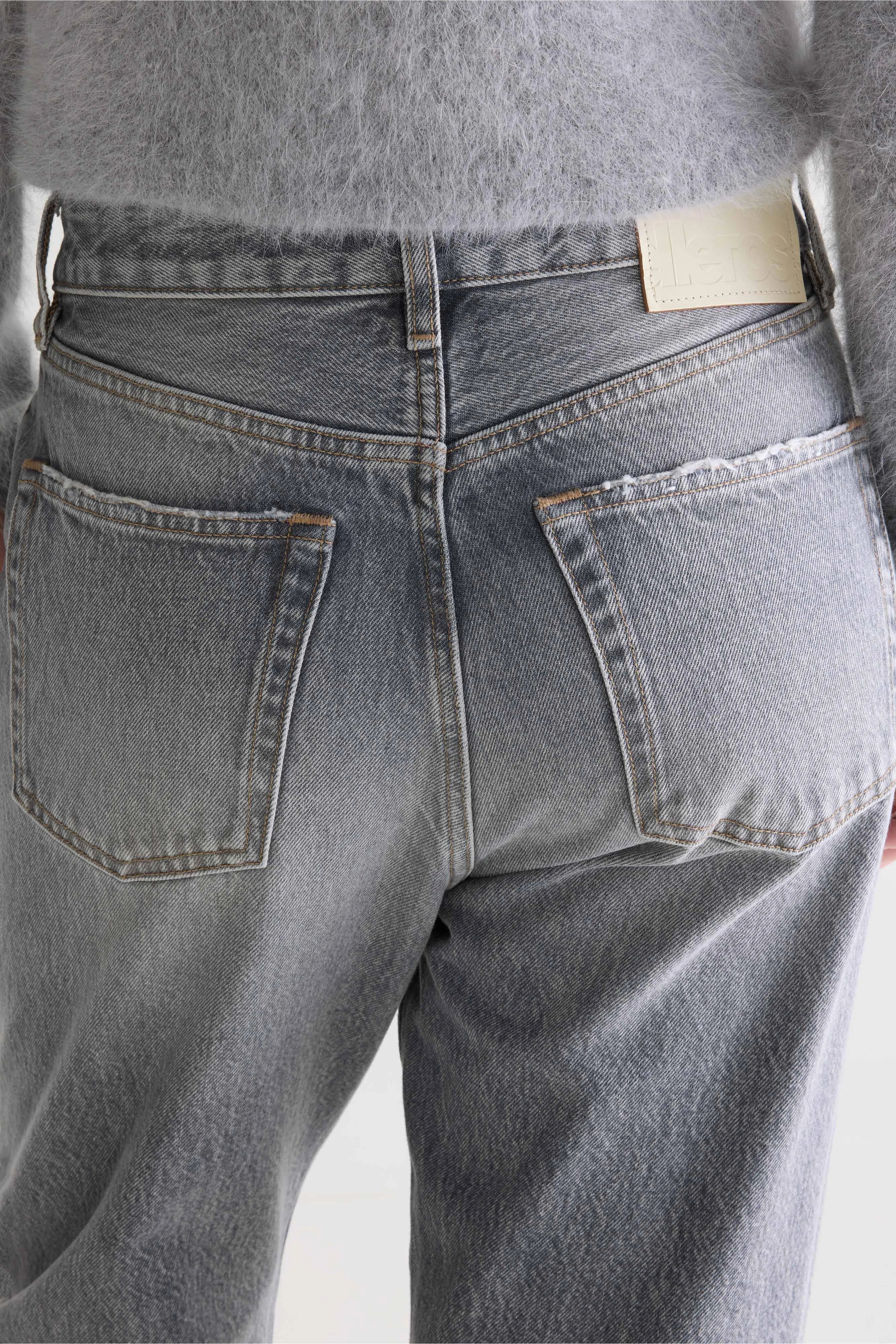 Denim N. 46 jean large (261 / W / USED GREY)