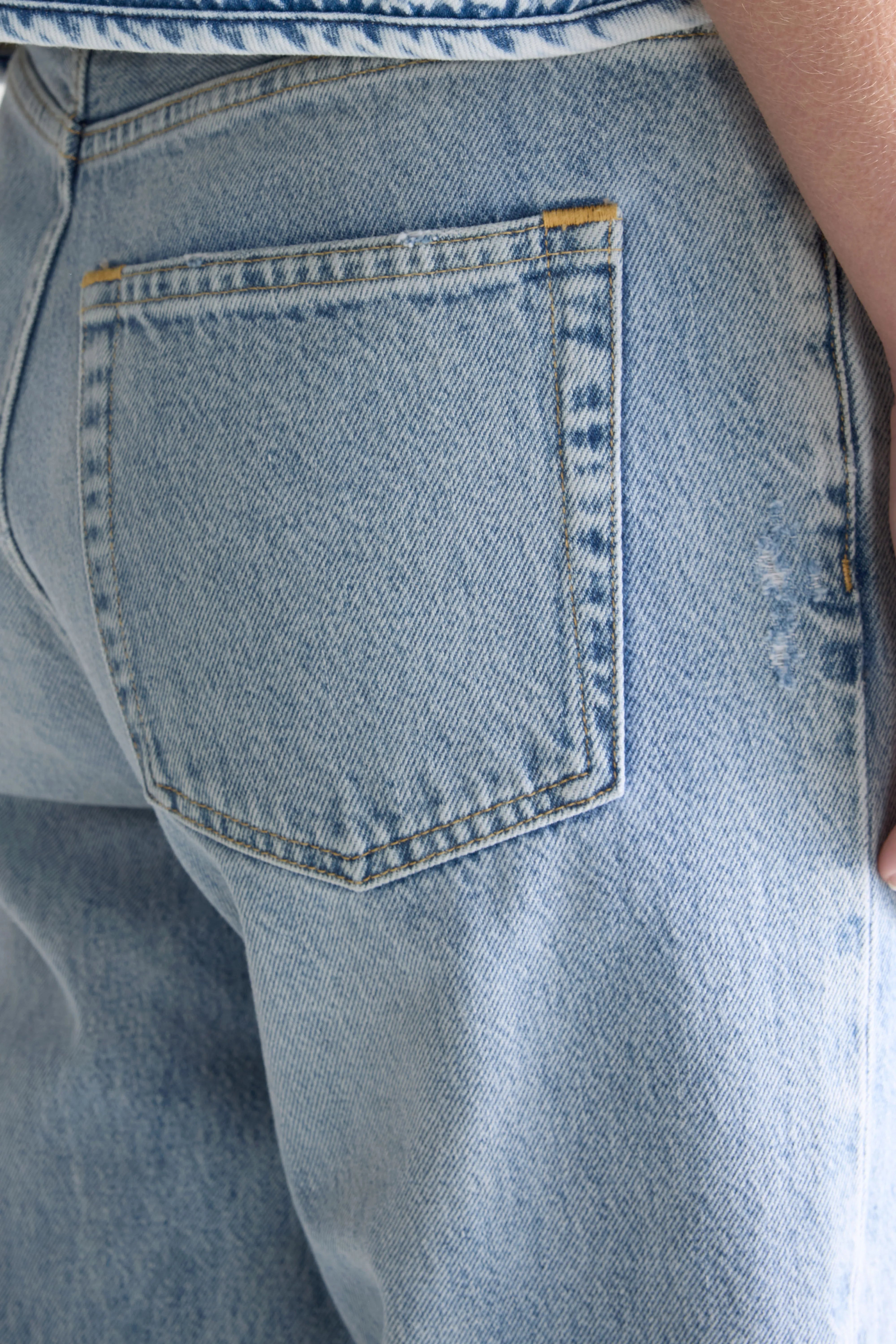 Denim N. 35 jean droit (261 / W / LT BLUE BLEACH)