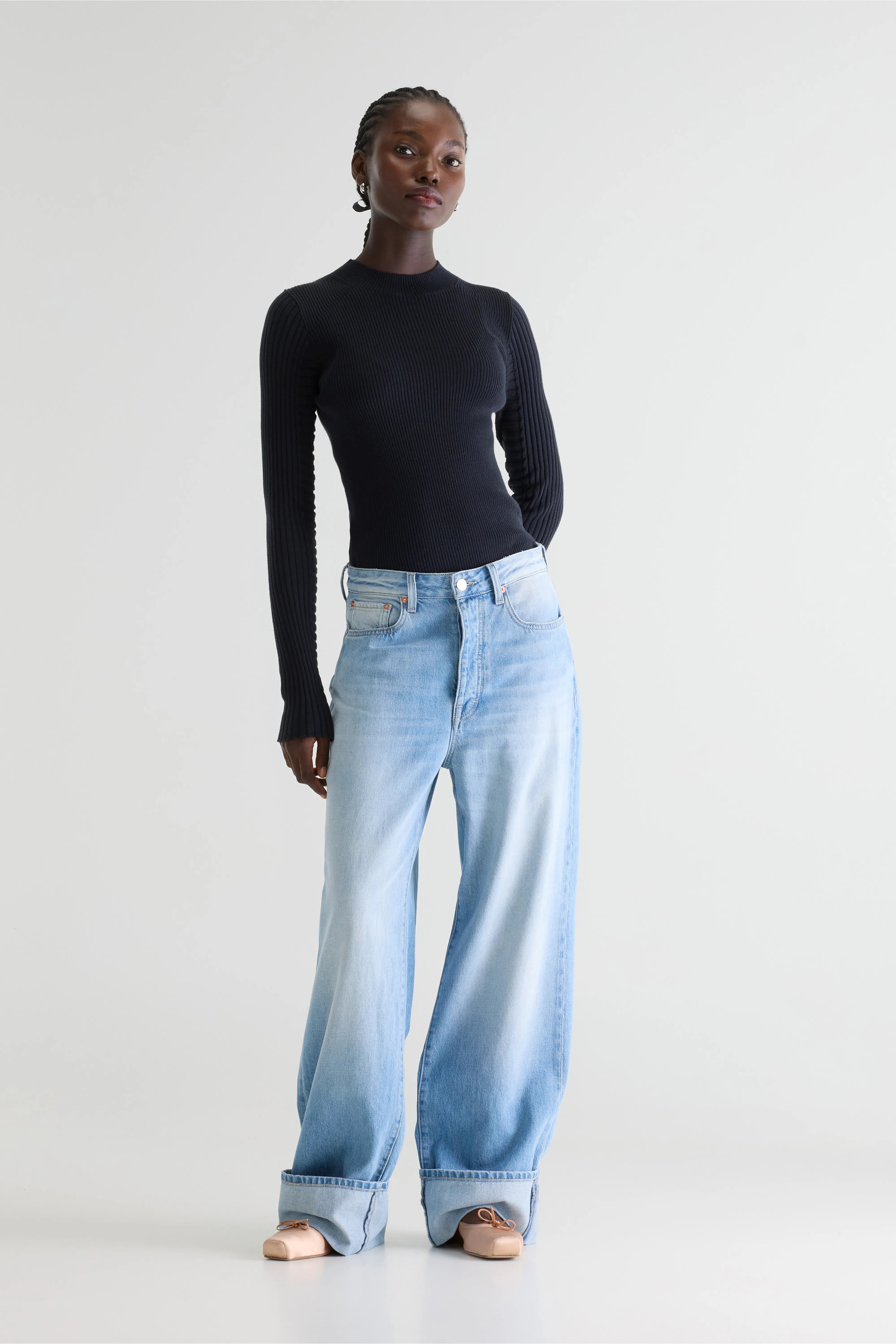 Denim N. 67 loose jeans (261 / W / USED LT BLUE)