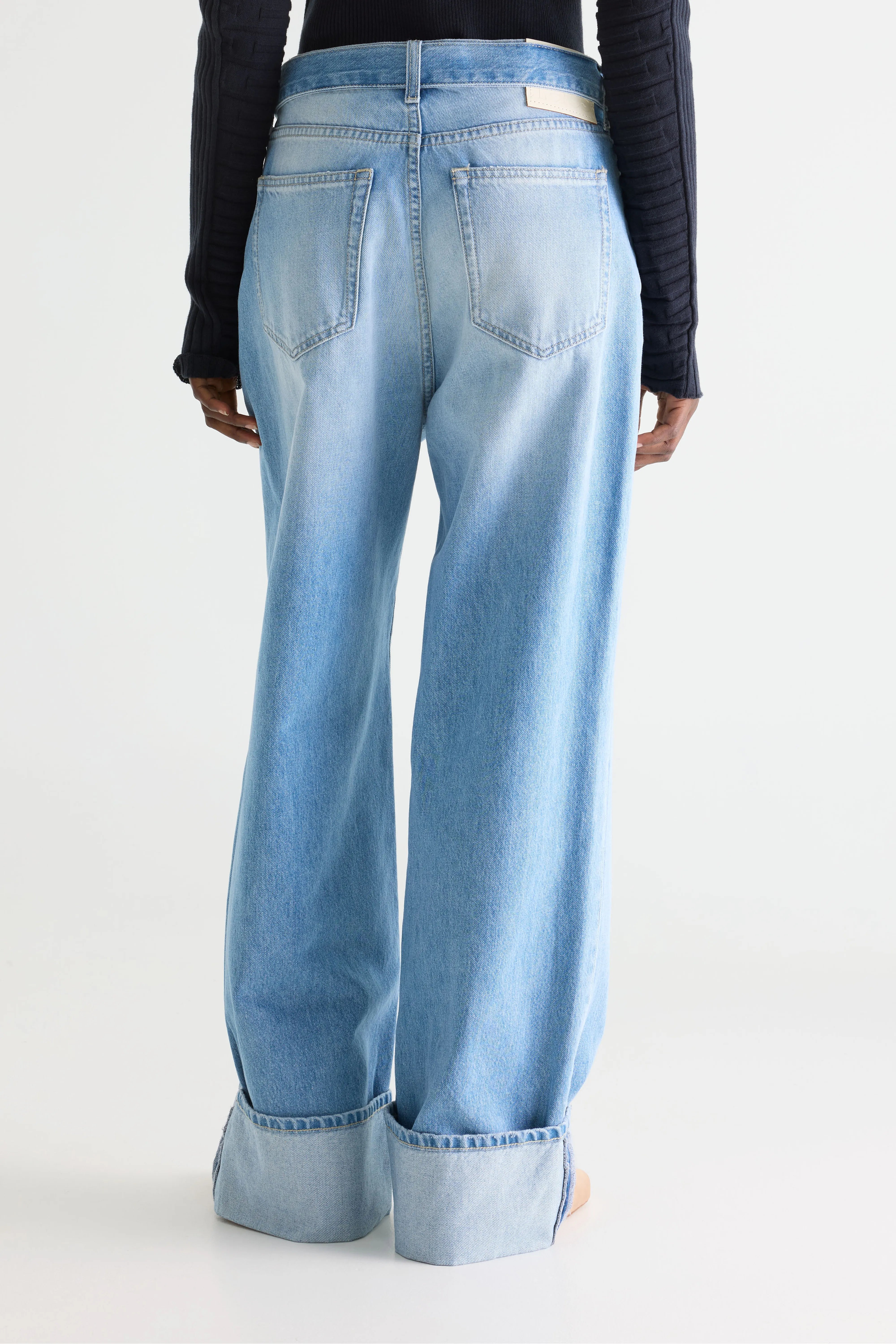 Denim N. 67 loose jeans (261 / W / USED LT BLUE)