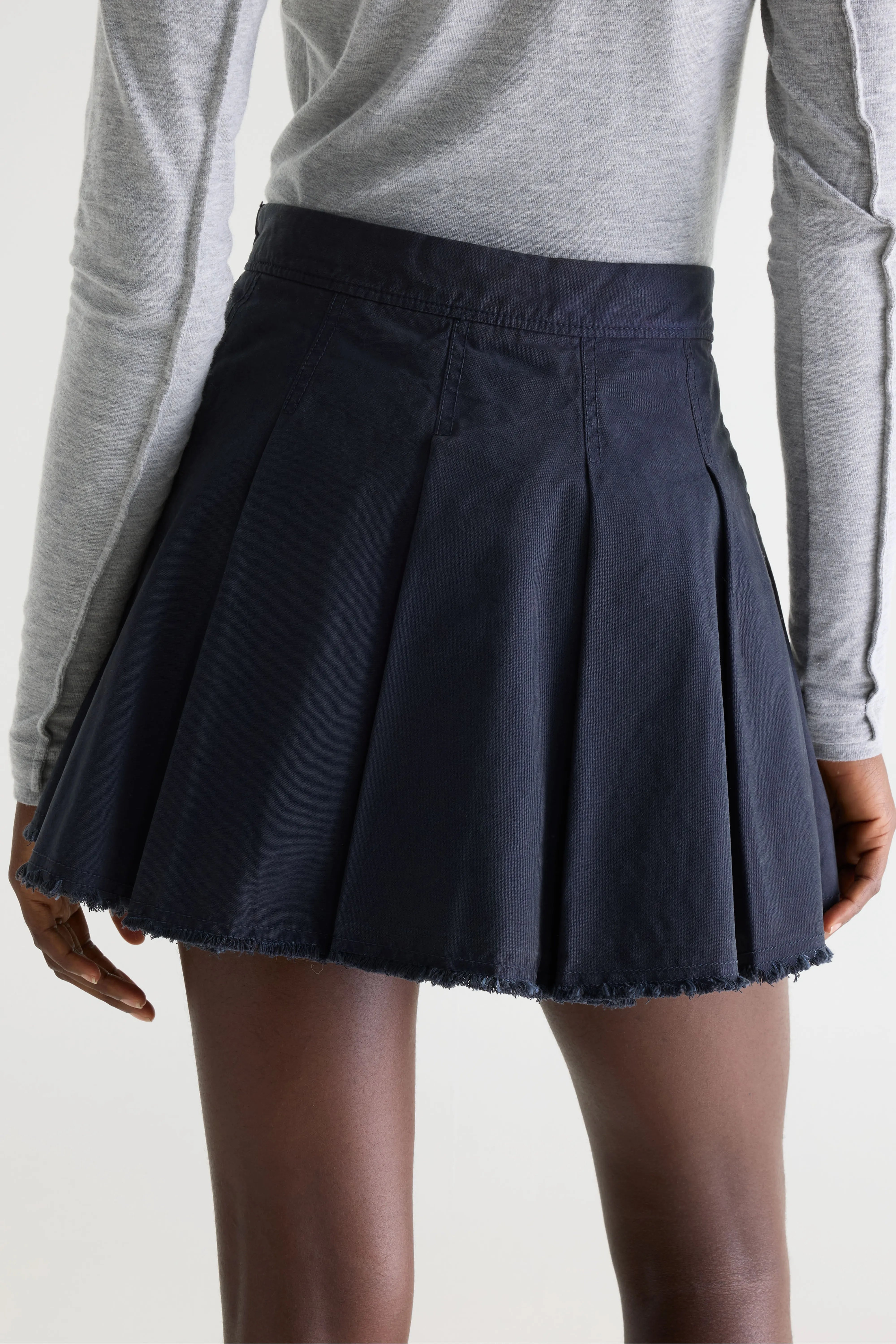 Mini-jupe plissée Windy (261 / W / NAVY)