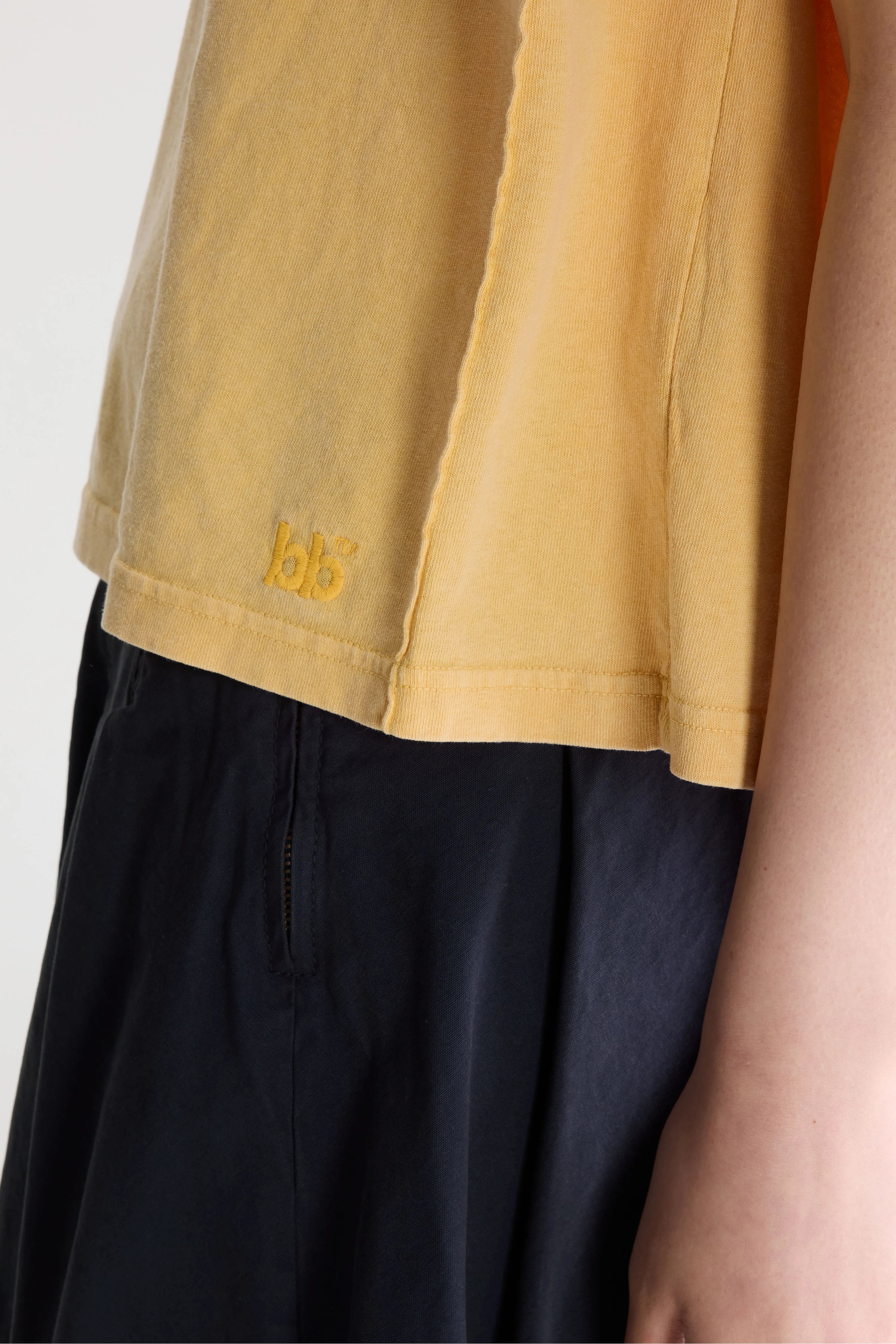Vruno sleeveless t-shirt (261 / W / SUNLIGHT)