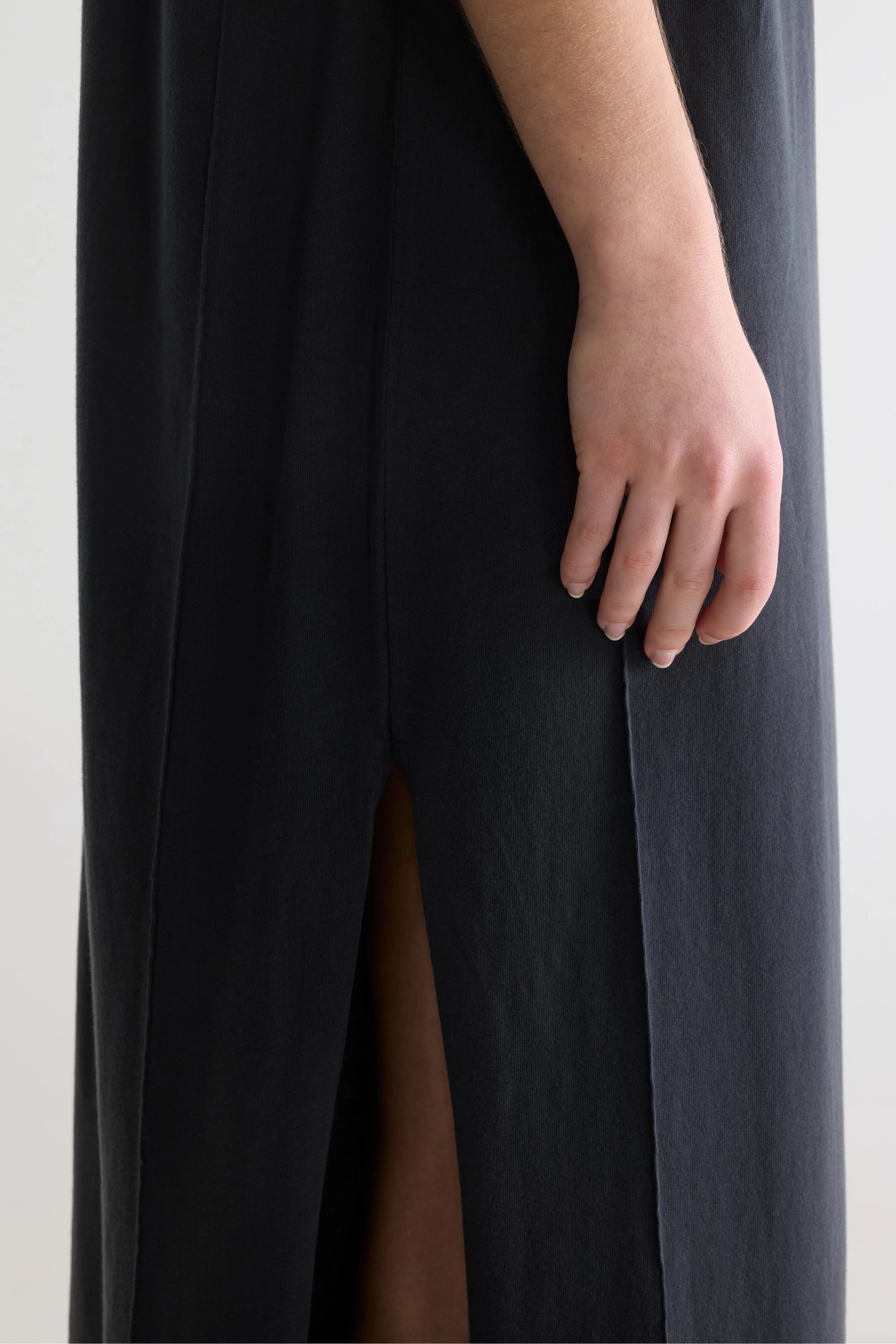 Cling jersey long dress (261 / W / BLACK SAND)