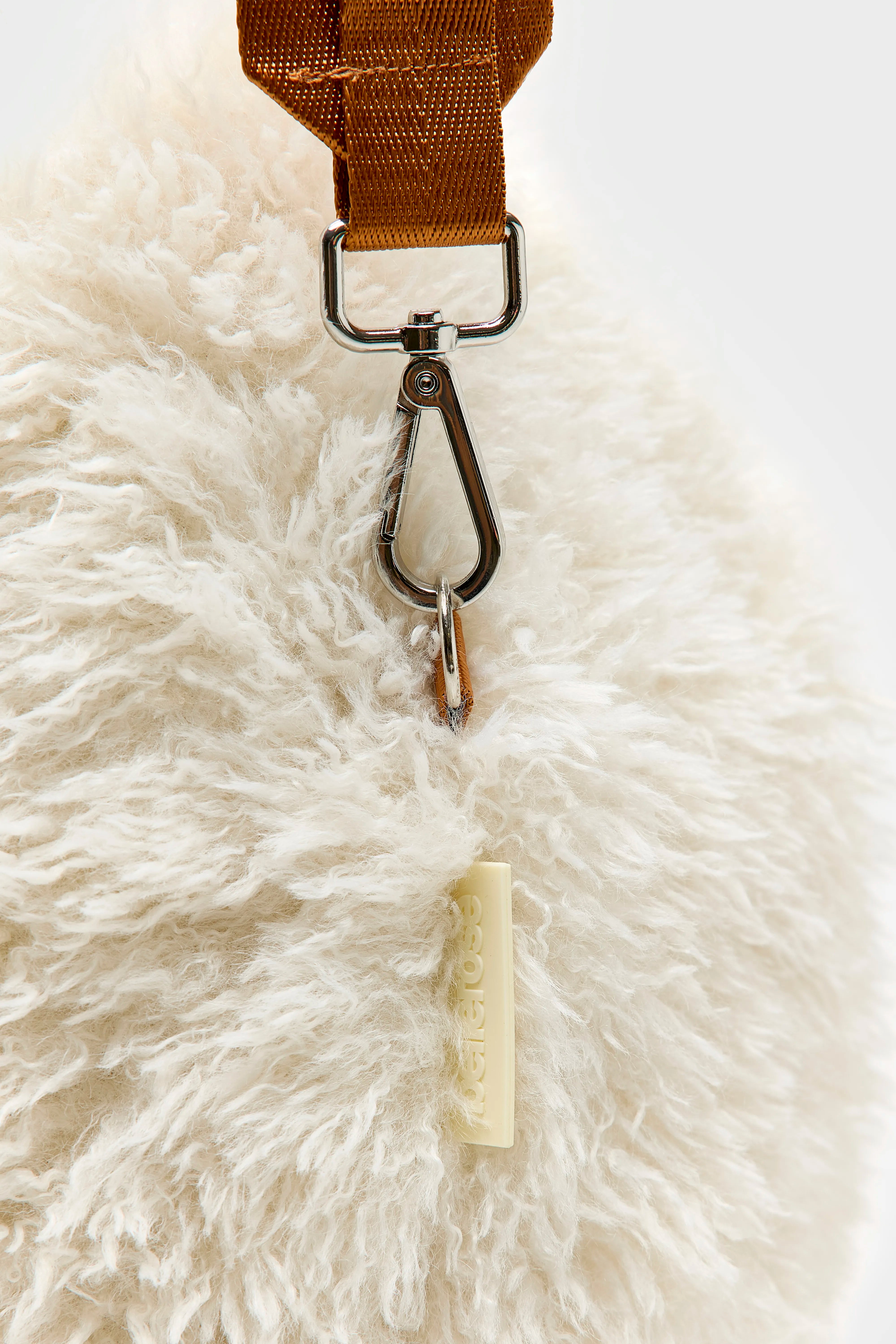 Helado tas (261 / W / LOTUS)