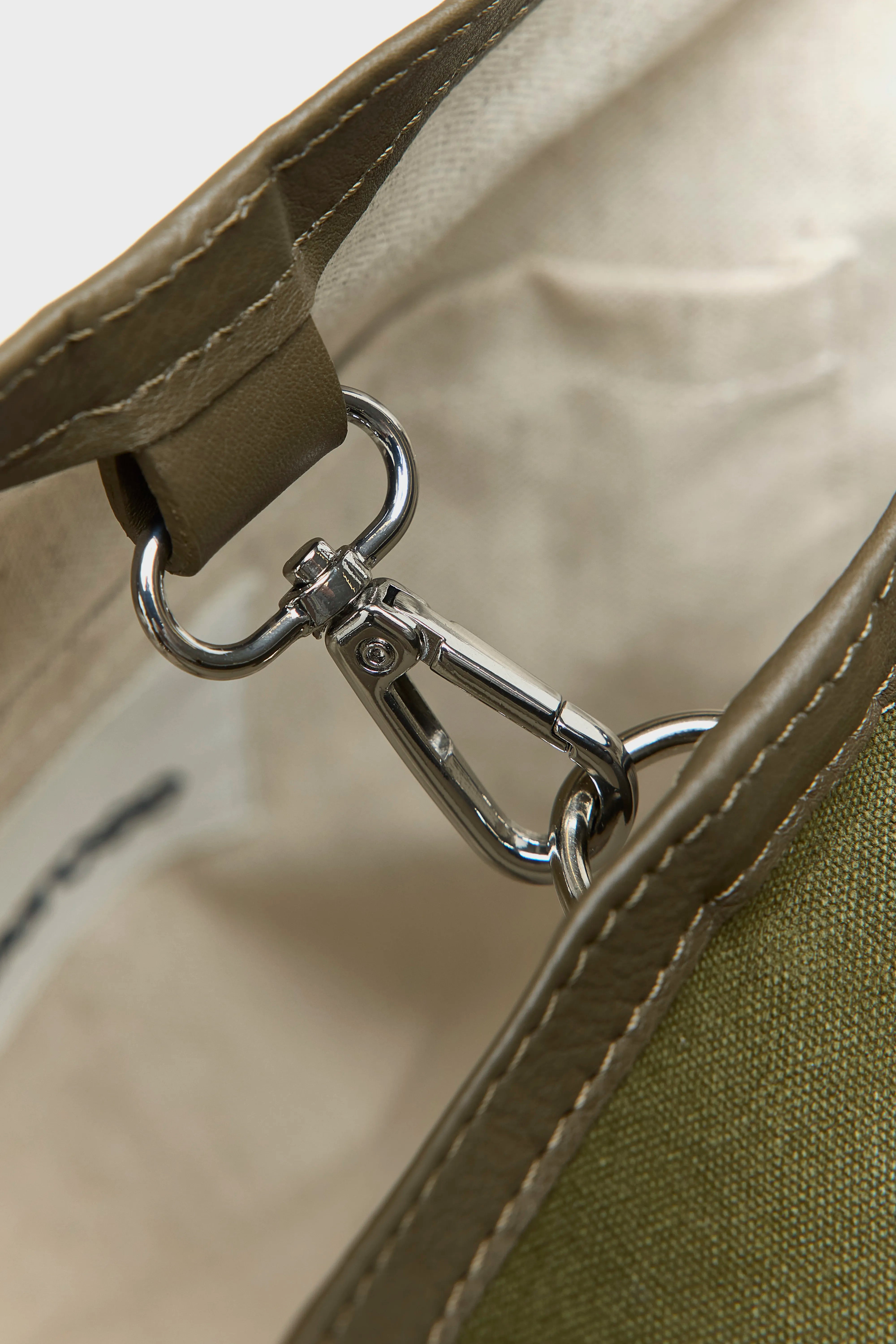 Singa canvas handbag (261 / W / OLIVE)