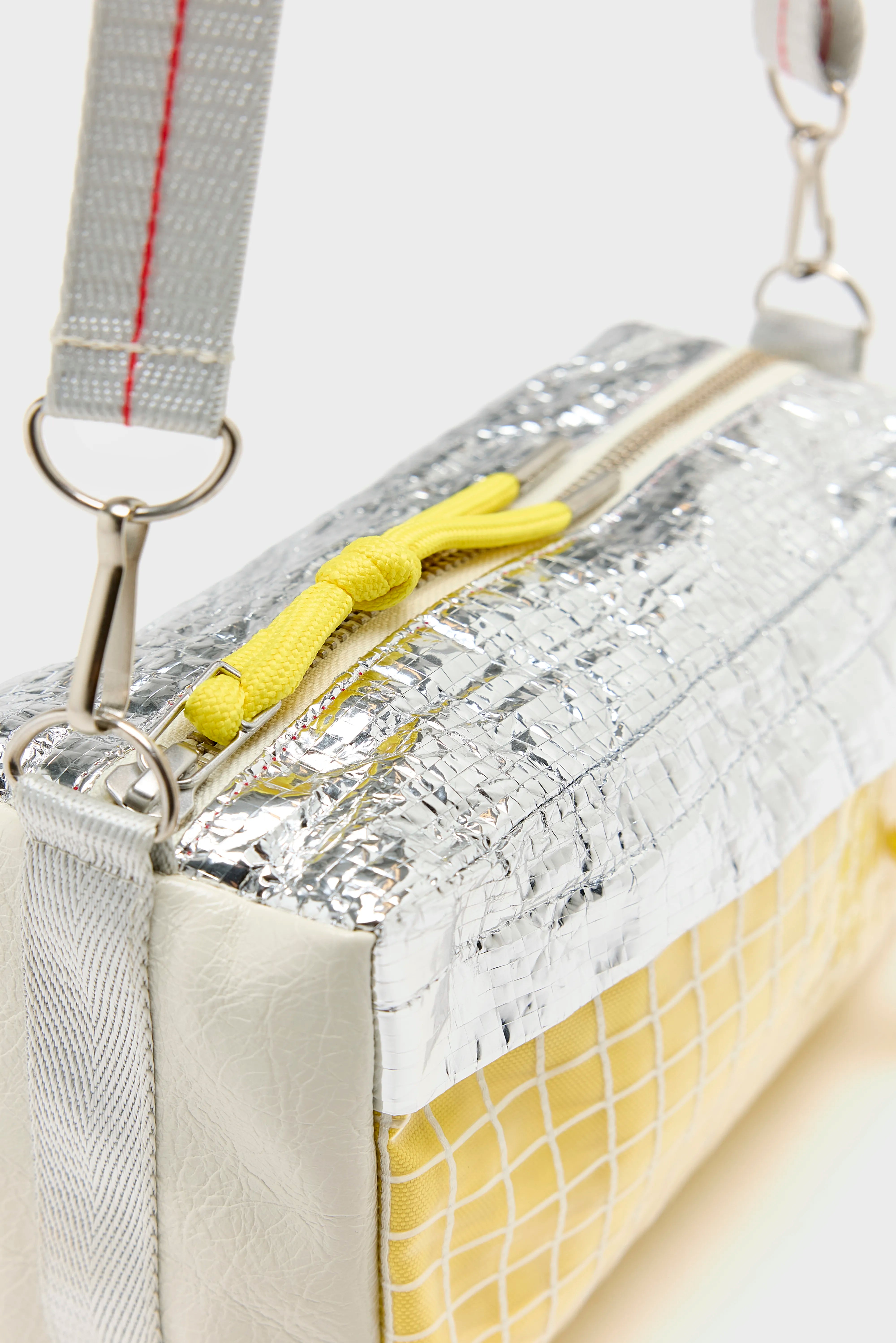 Hanoro crossbody bag (261 / W / LEMON)