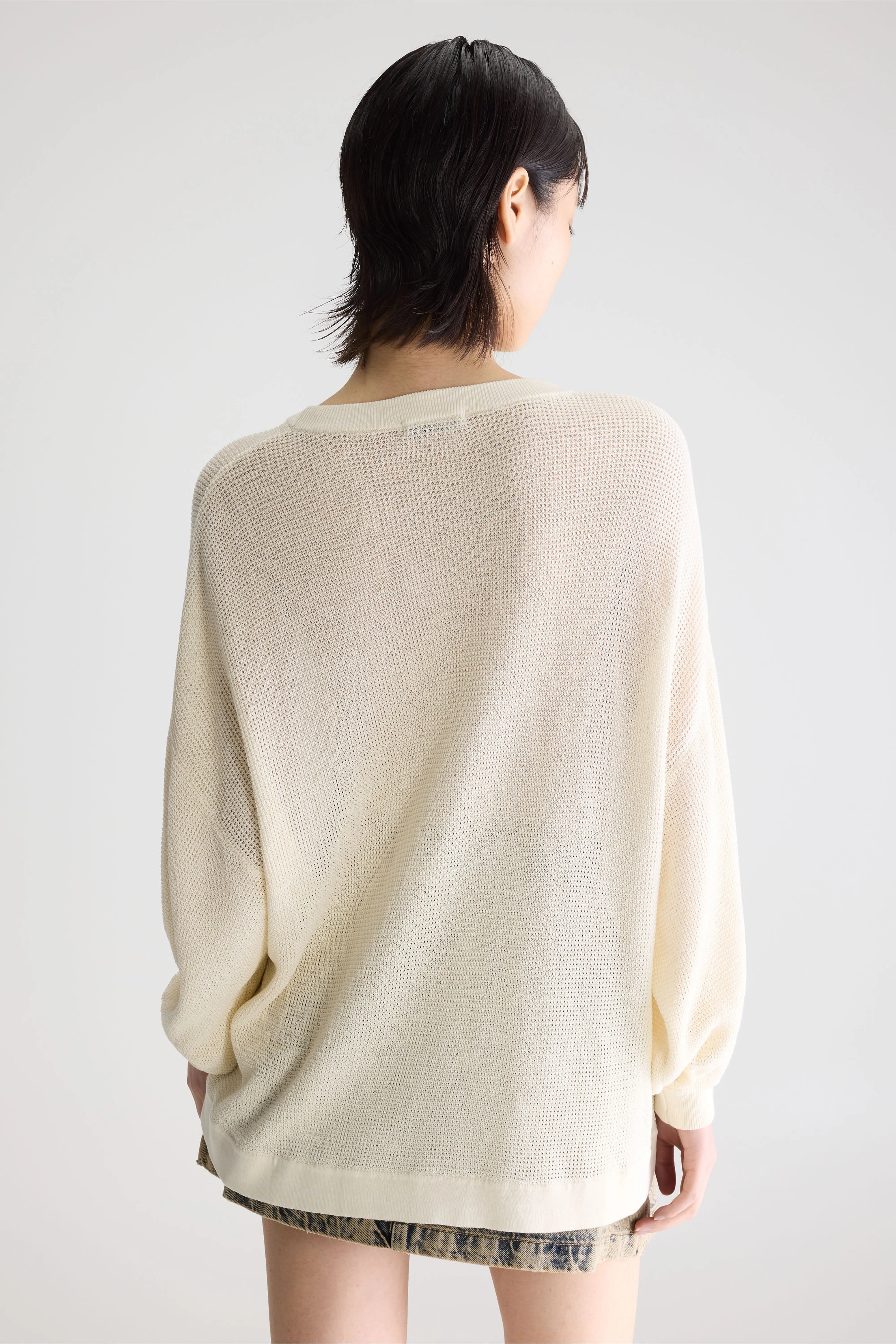 Alie sheer knit sweater (261 / W / WHISPER)