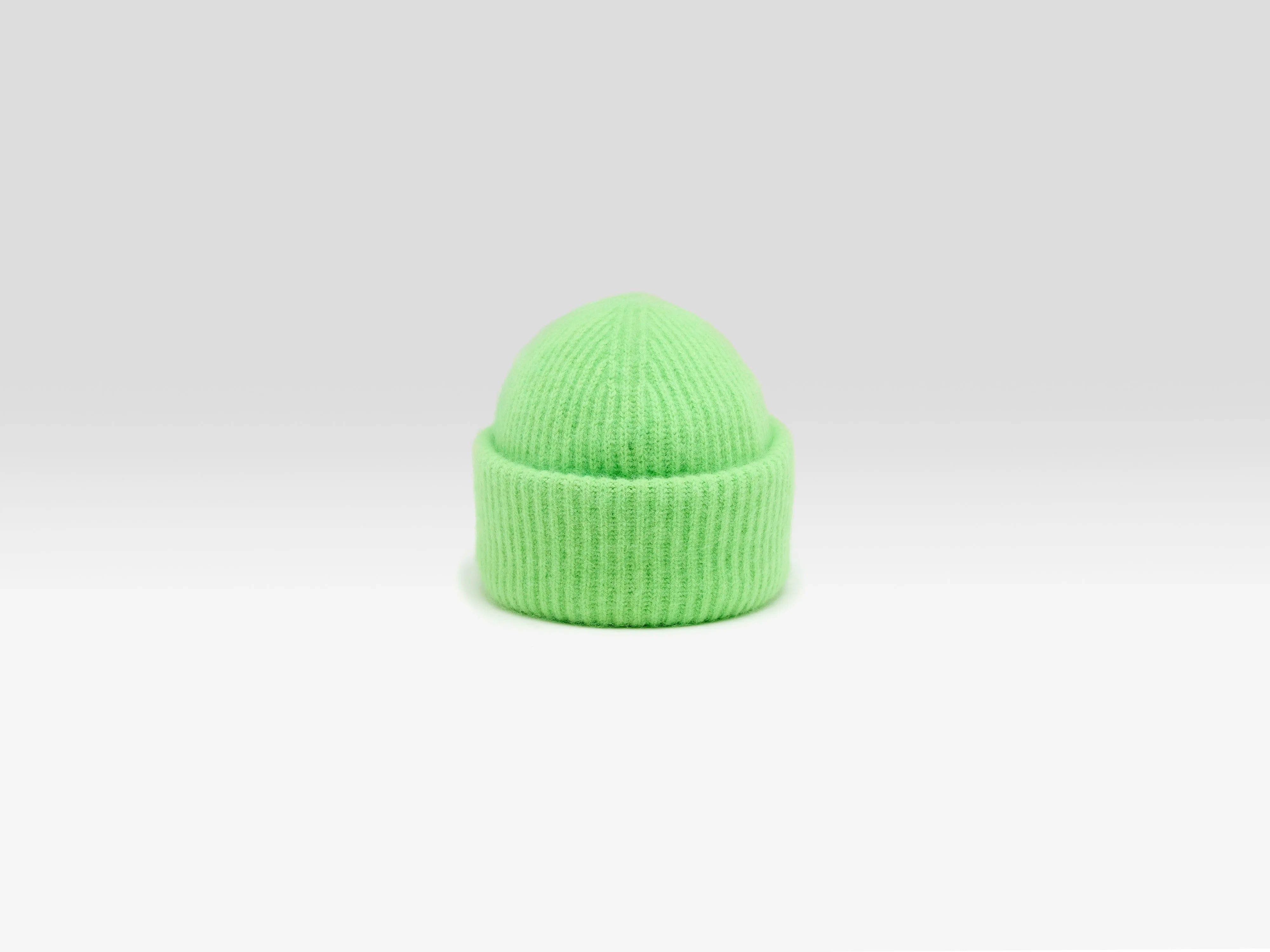 Dusa korte beanie (262 / W / VEGAS)