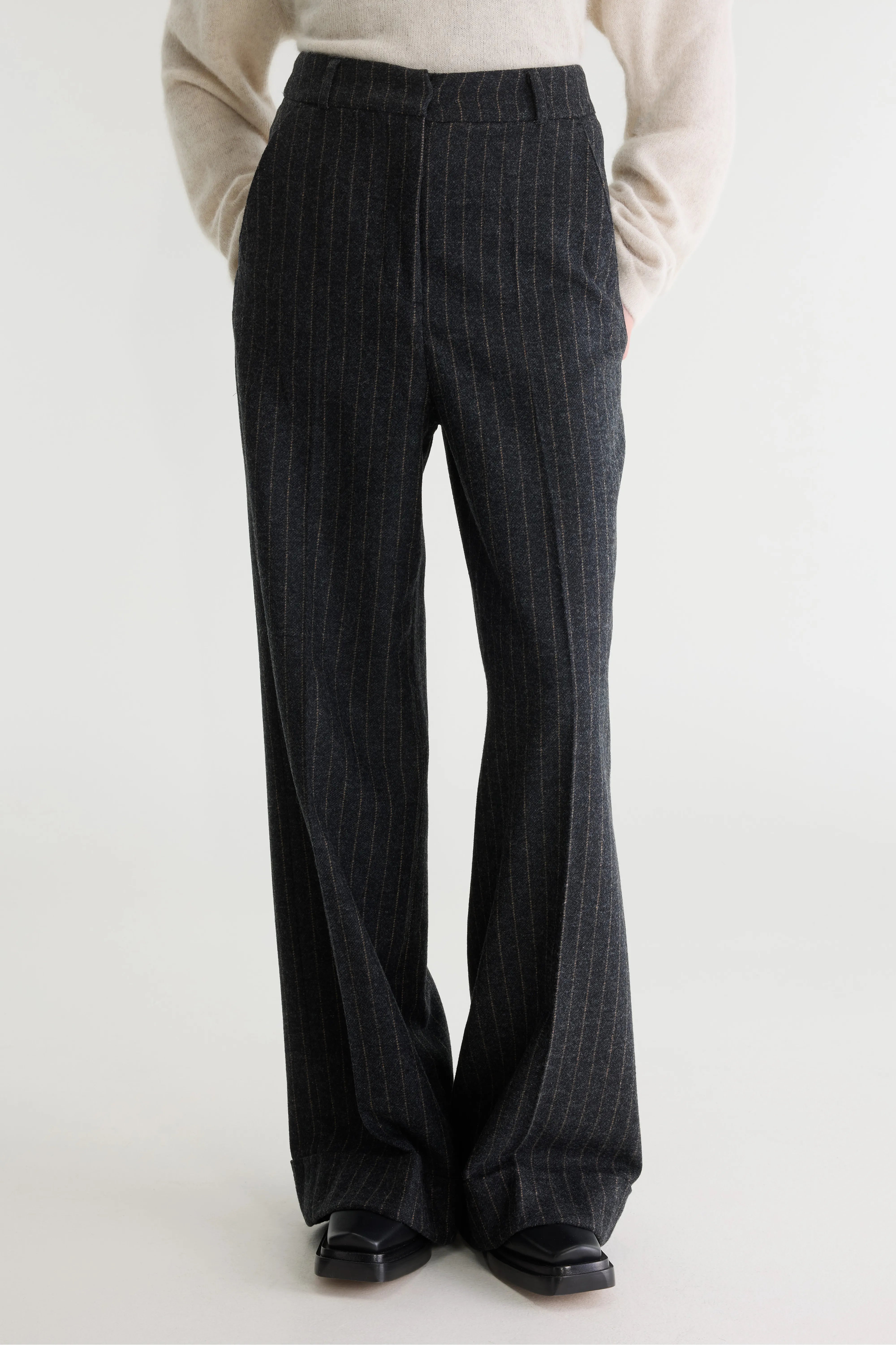Japan broek met krijtstreep (262 / W / STRIPE A)