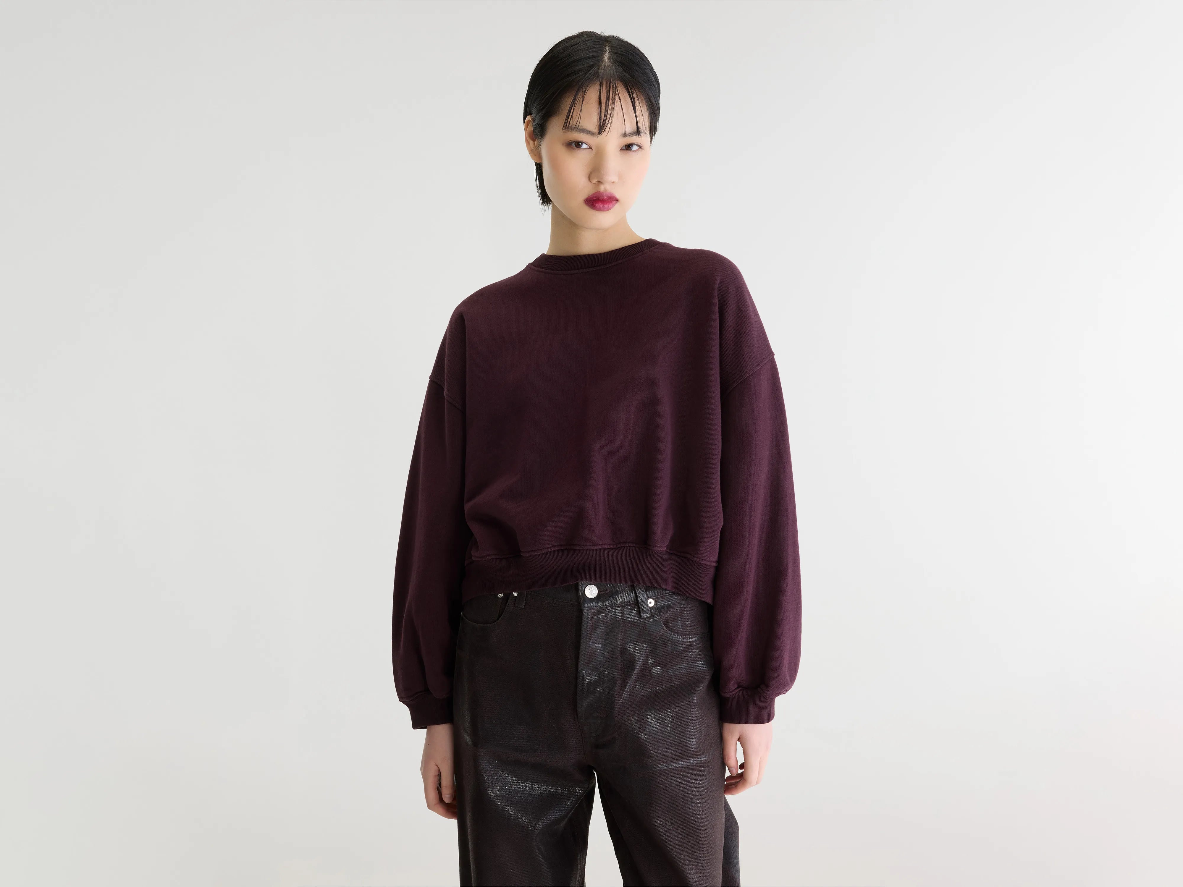 Fancy cropped sweatshirt met ronde hals (262 / W / BURGUNDY)