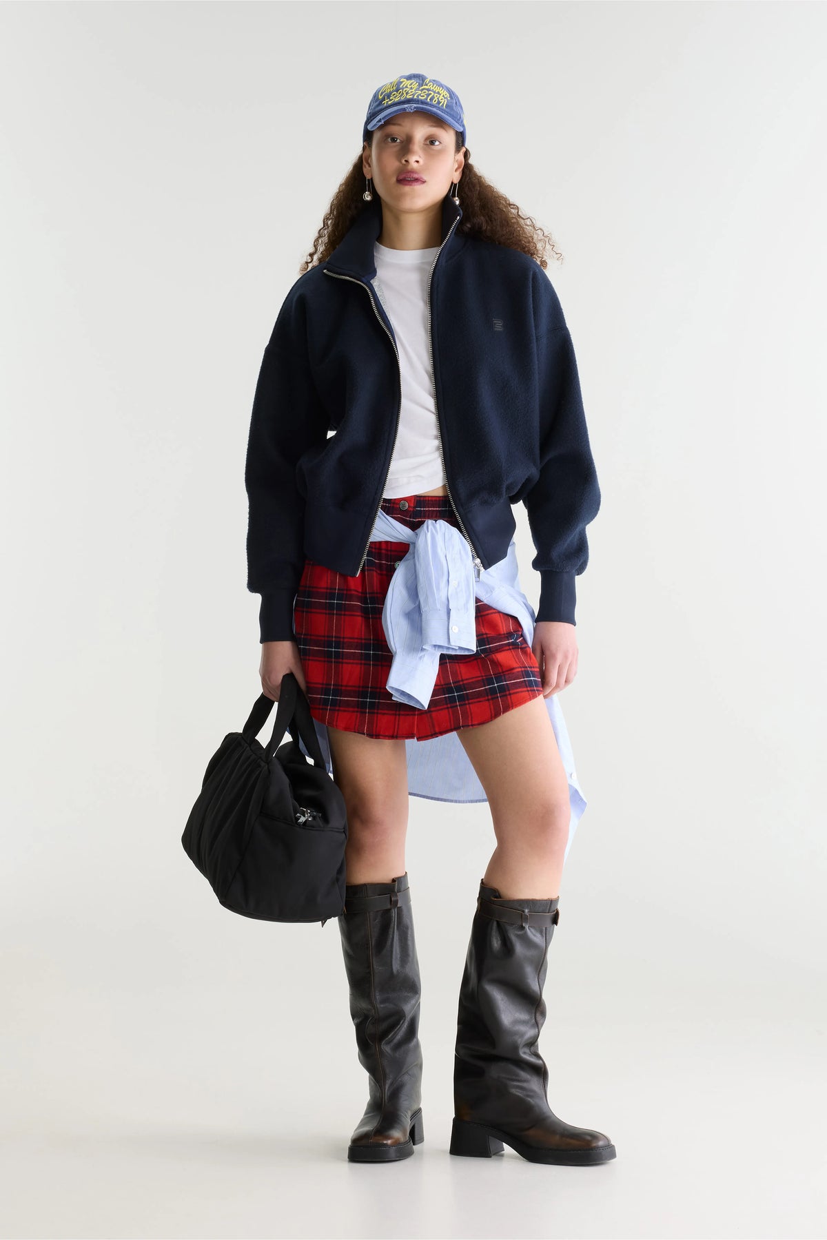 Fera zip-up sweatshirt (262 / W / CAPTAIN)