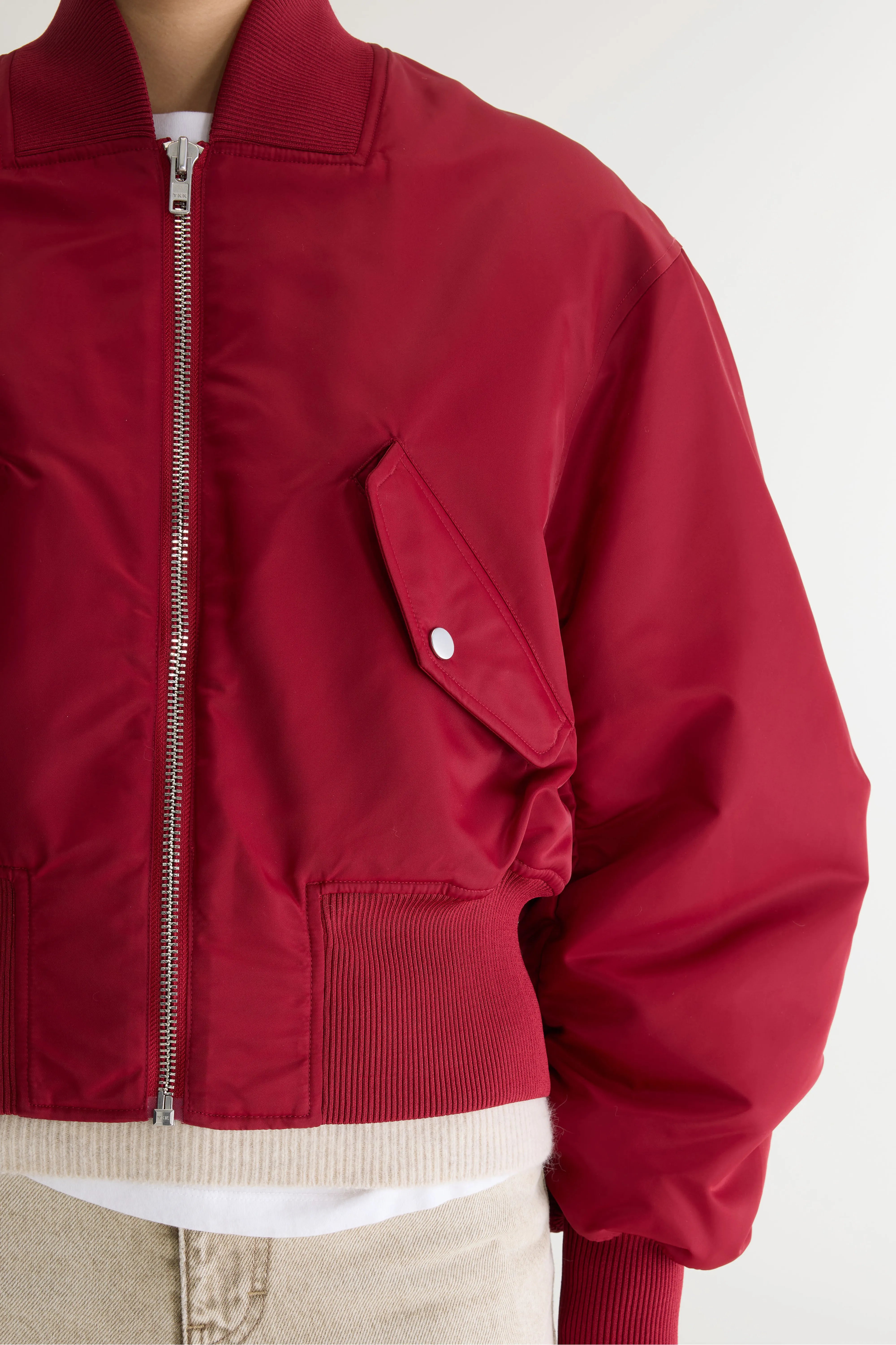 Hendry bomber jacket (262 / W / RUBY)