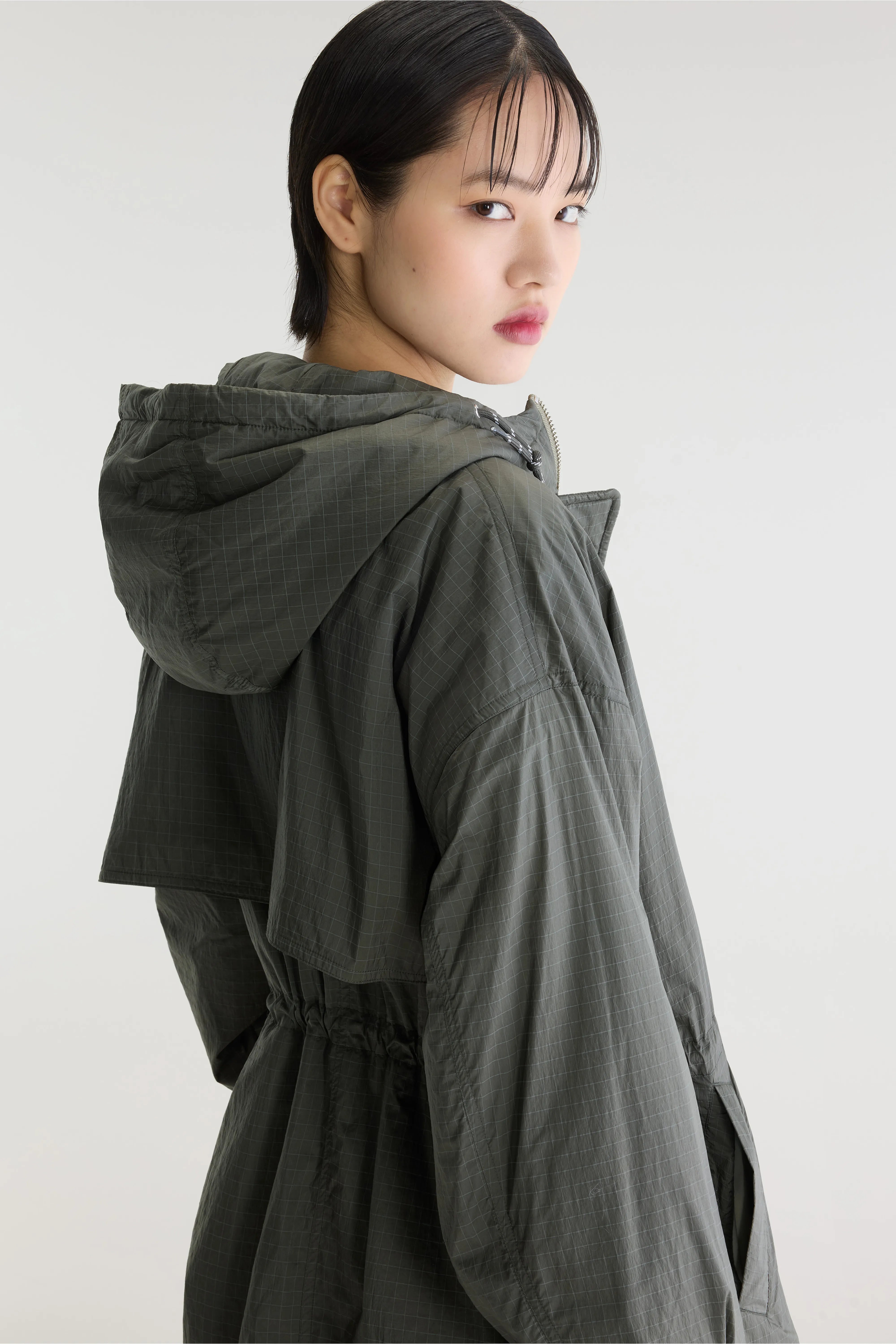 Manteau à capuche Heleny (262 / W / METAL GREEN)