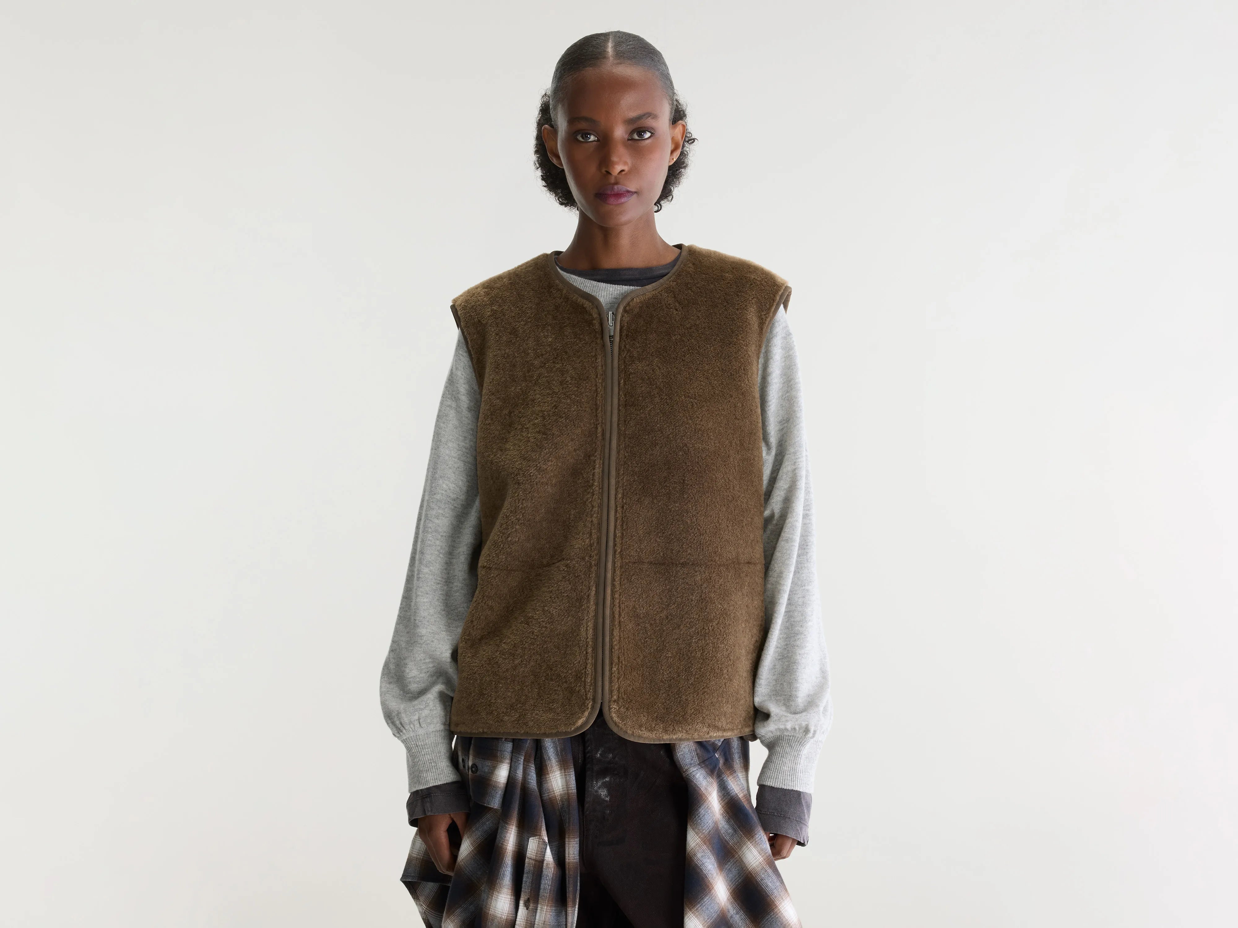 Elinor mouwloos jasje (262 / W / MOCCA)