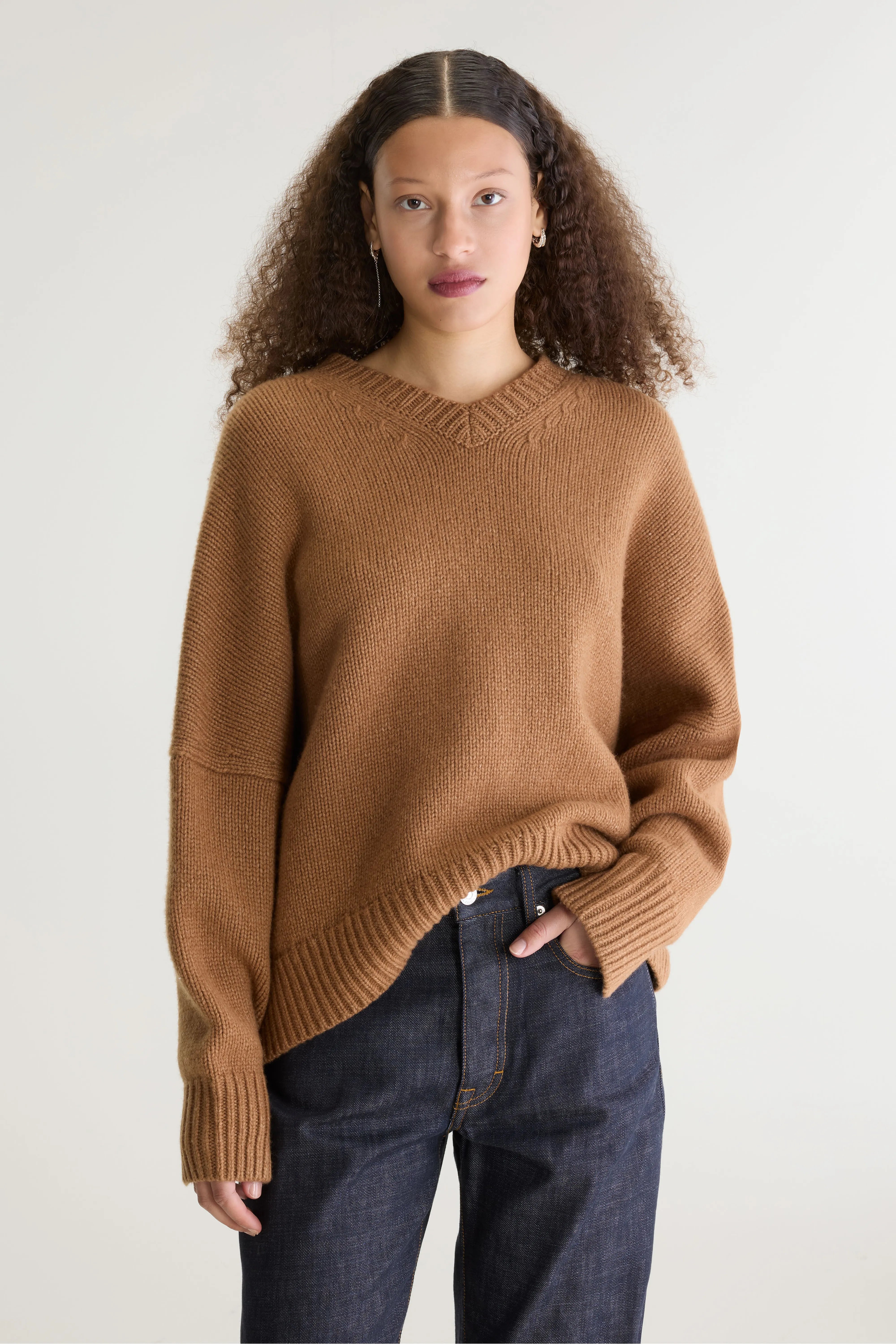 Amevy v-neck sweater (262 / W / MONK)