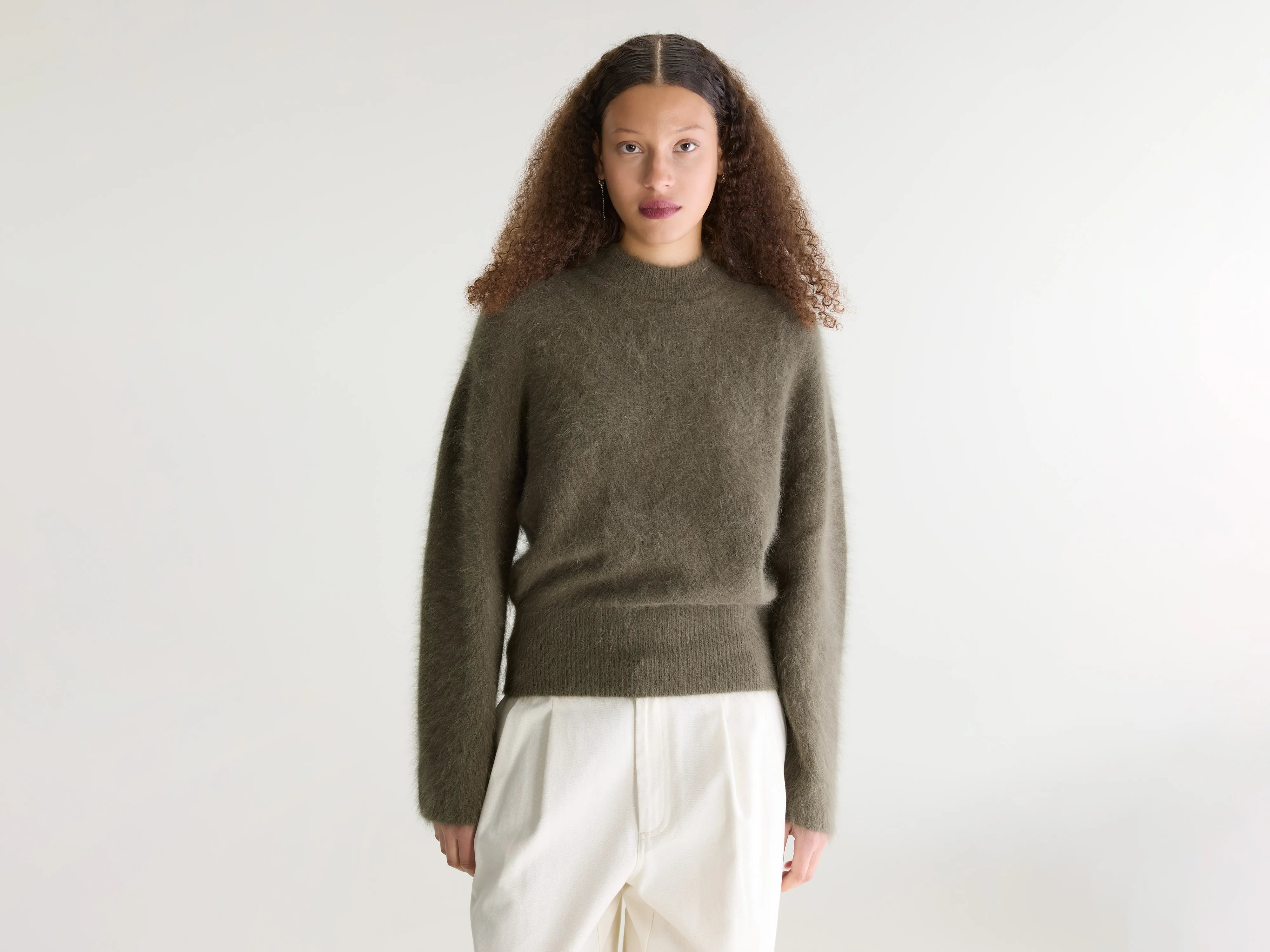 Dateko trui met ronde hals (262 / W / DUSTY OLIVE)
