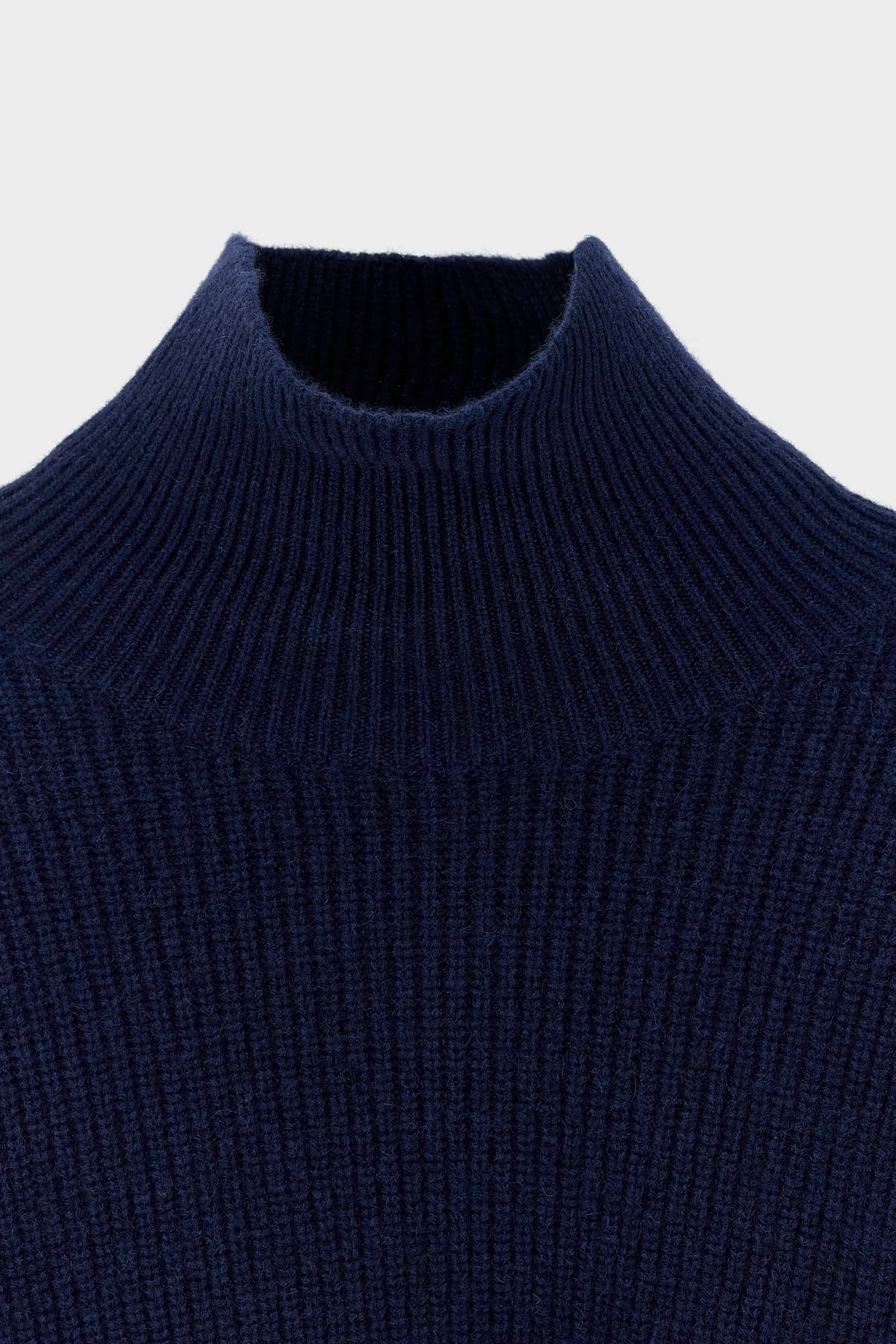 Synin funnel neck cashmere sweater (262 / W / NAVY)