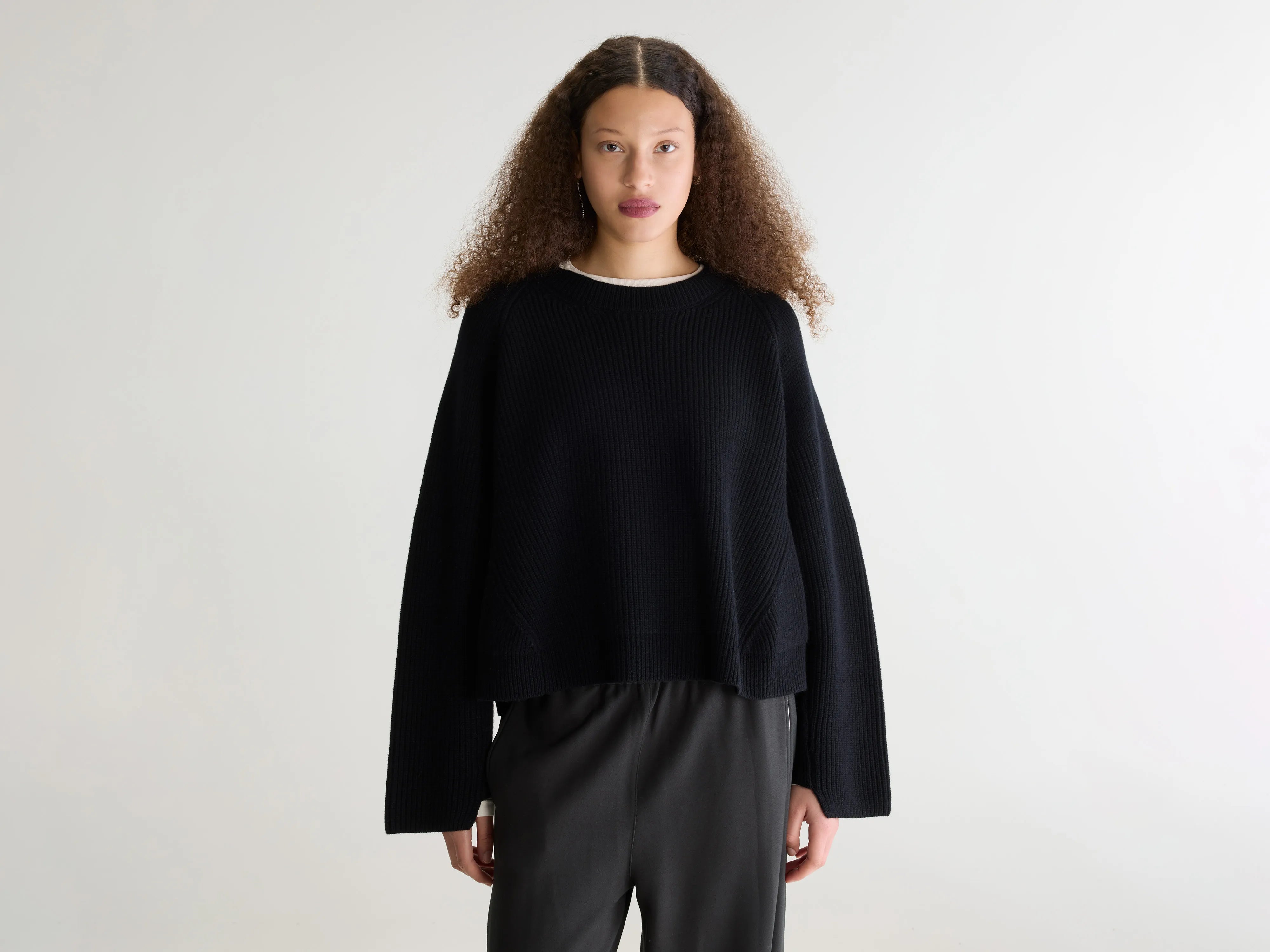 Pull court col rond Dorou (262 / W / BLACK)
