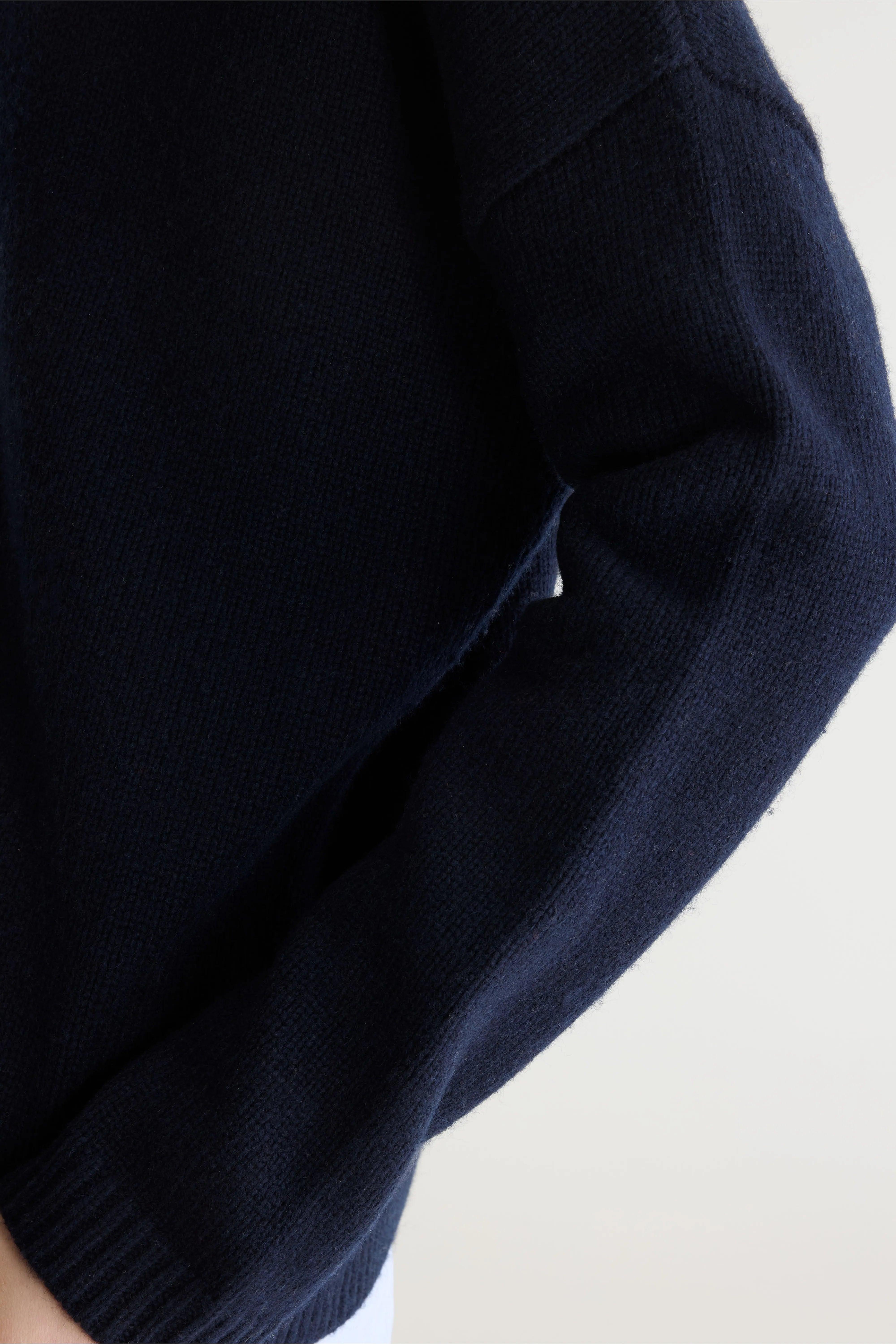 Amedo trui met trechterhals (262 / W / NAVY)