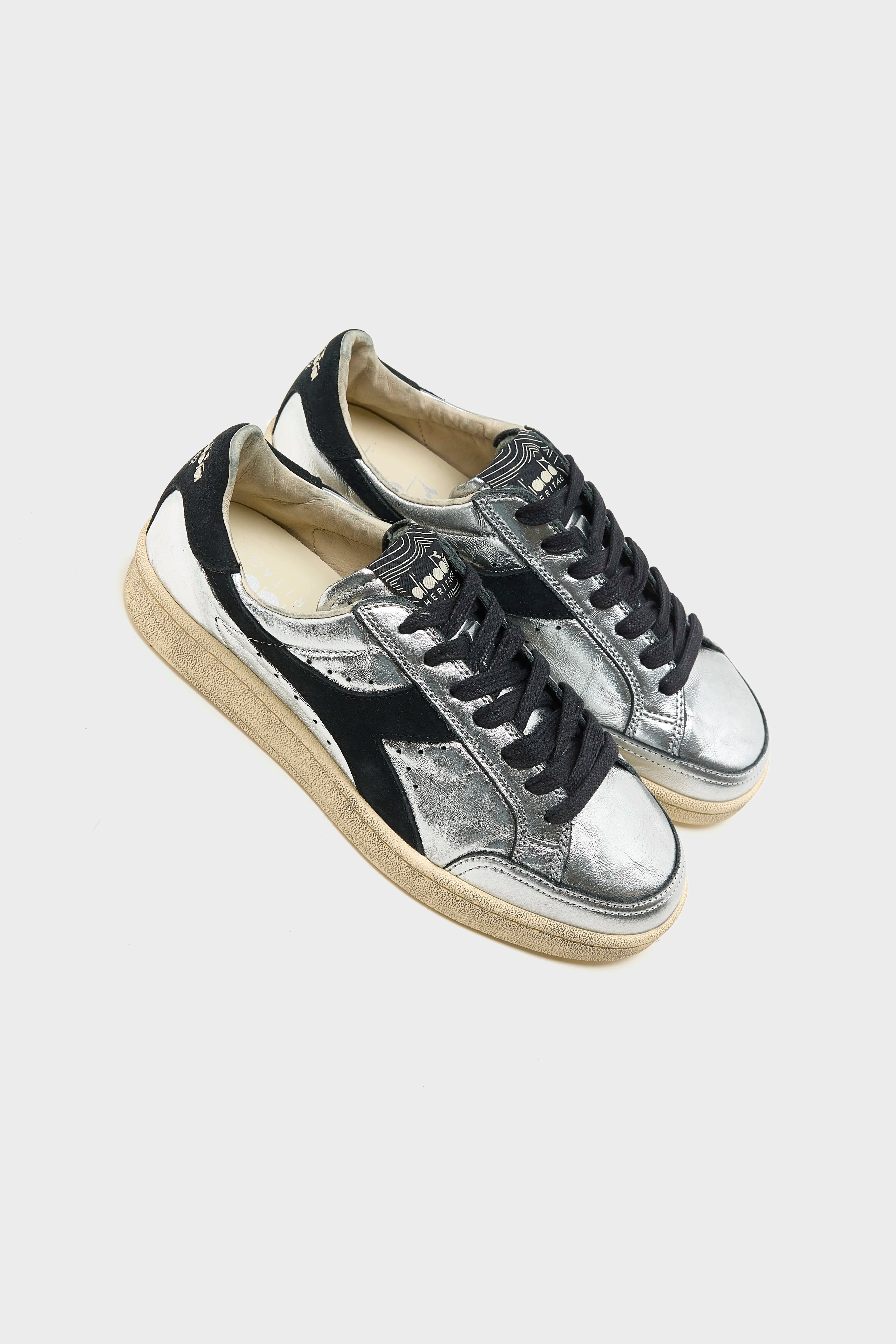 Prestige Metal Used pour Femmes (252 / W / SILVER)