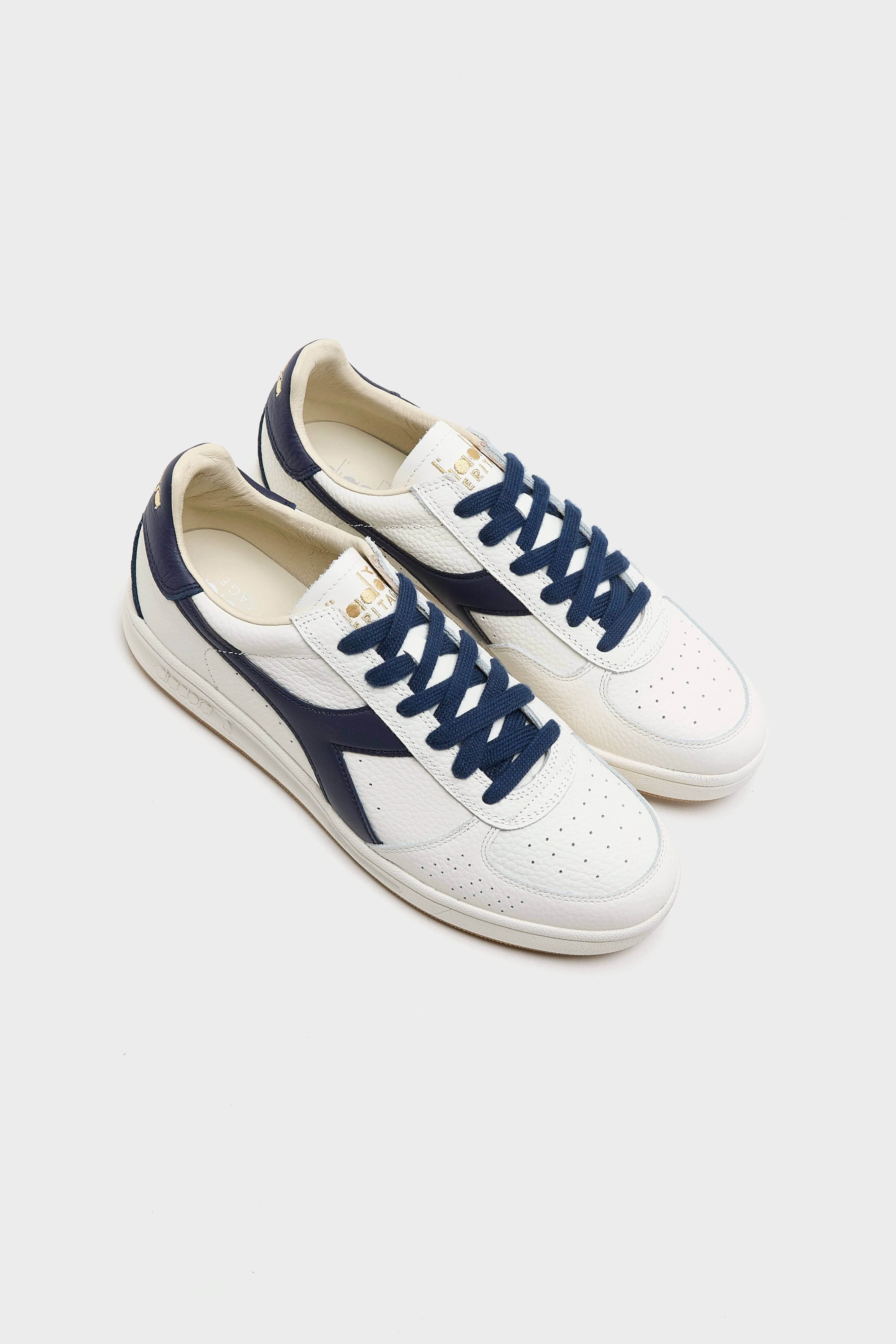 B. Elite Domino for Men (261 / M / MIDNIGHT)