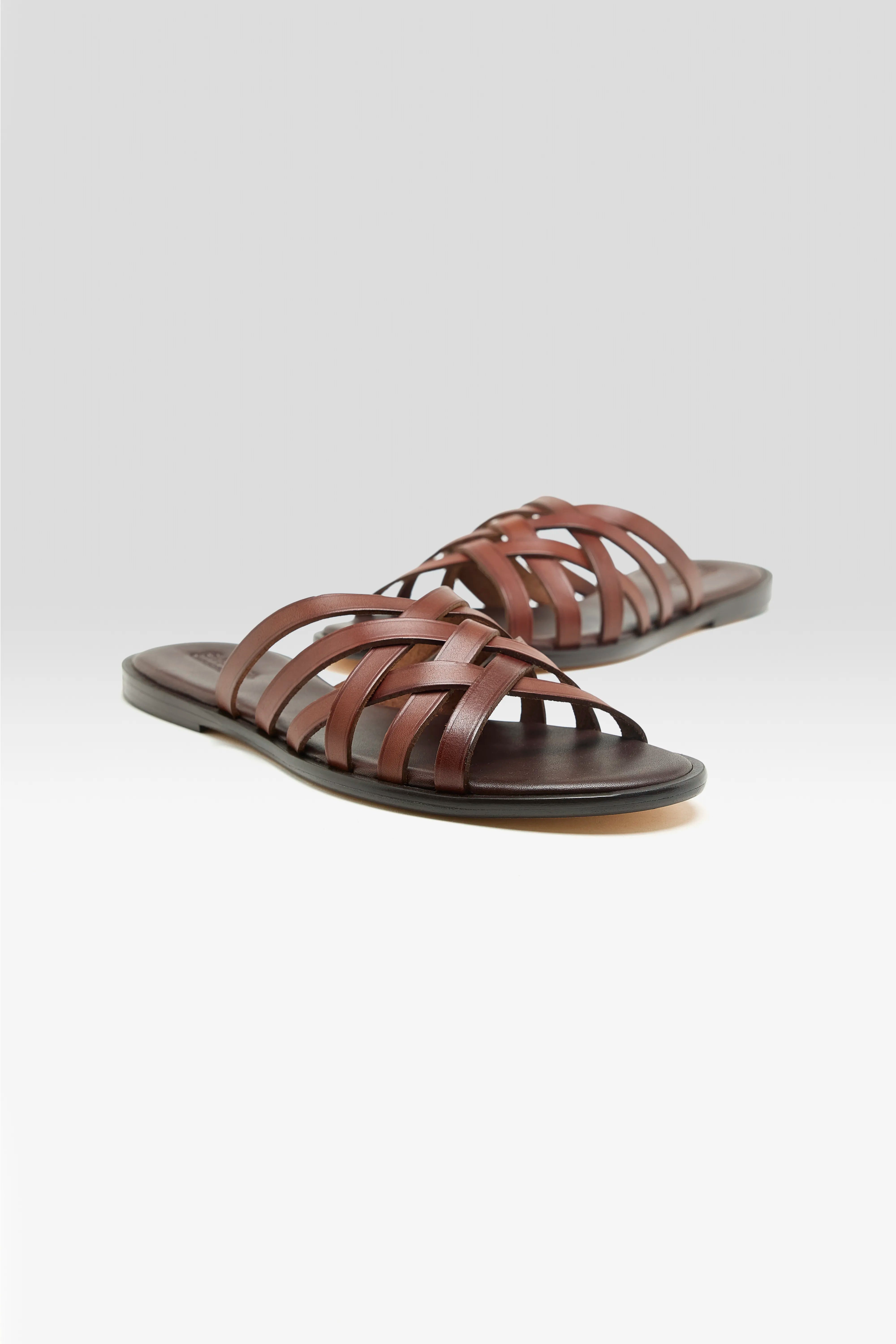 Cross leren sandalen (261 / W / DARK BROWN)