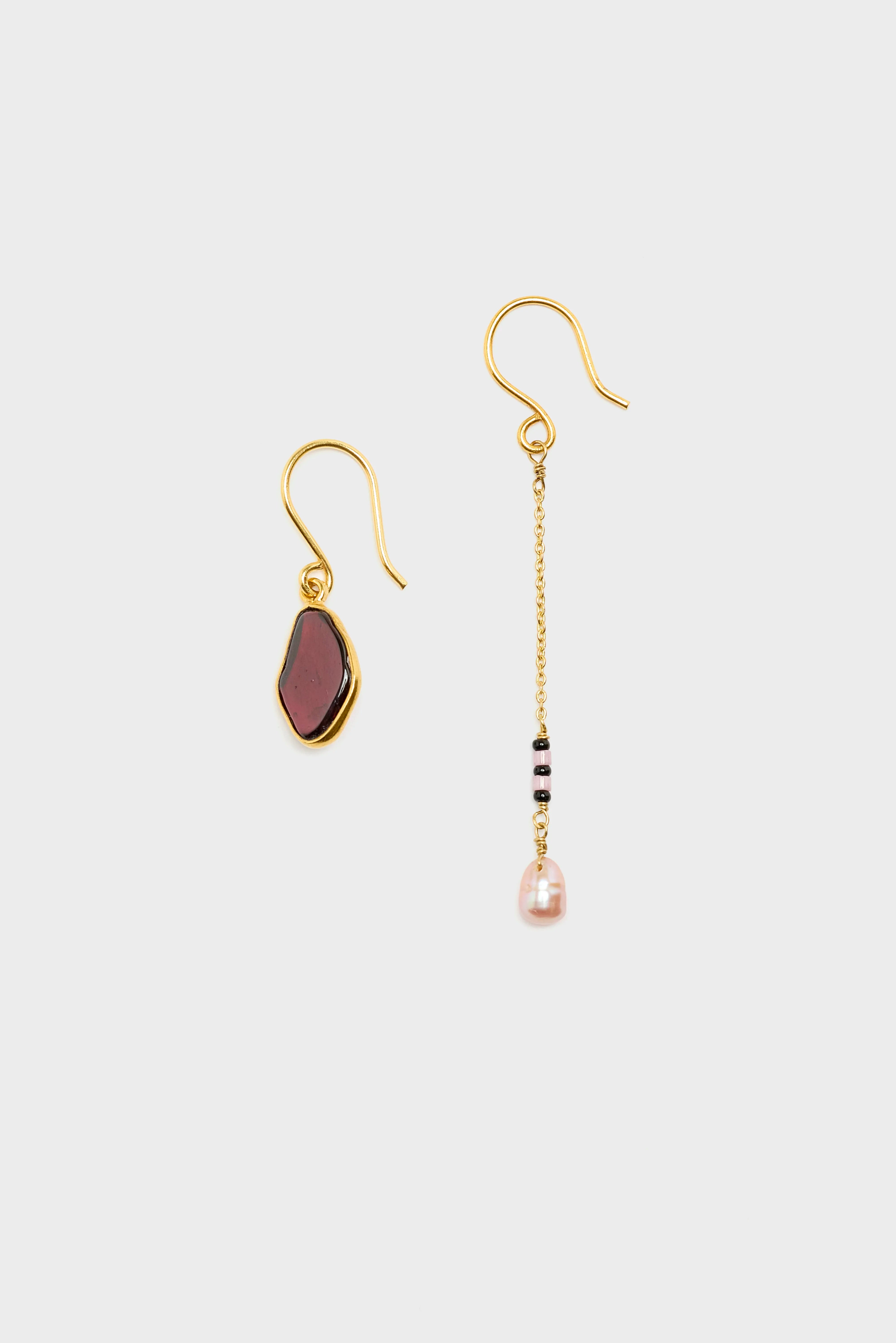 N° 2 Asymmetric Earrings (261 / W / MULTICOLOR)