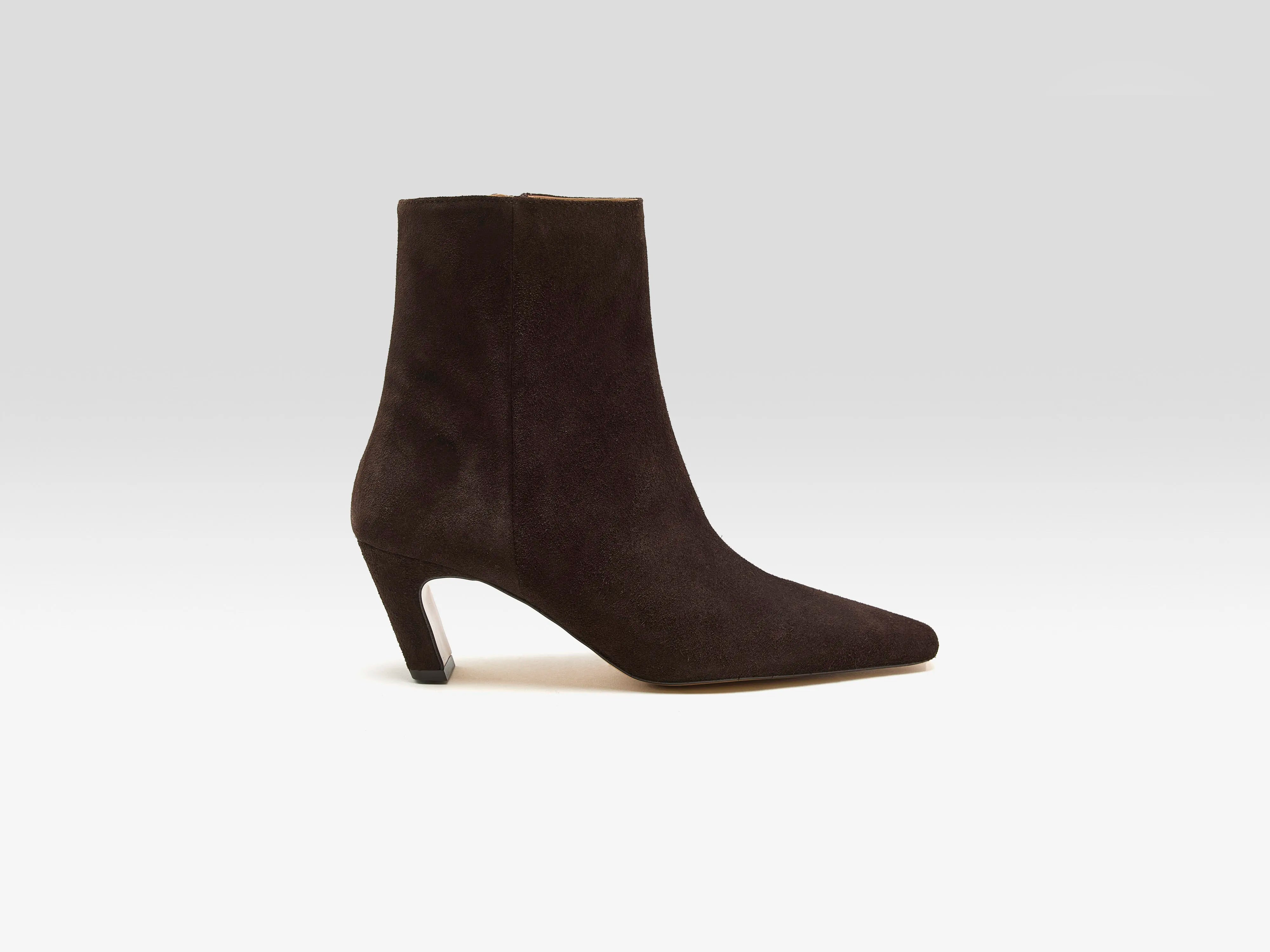 Xena Ankle Boots  (252 / W / BROWN)