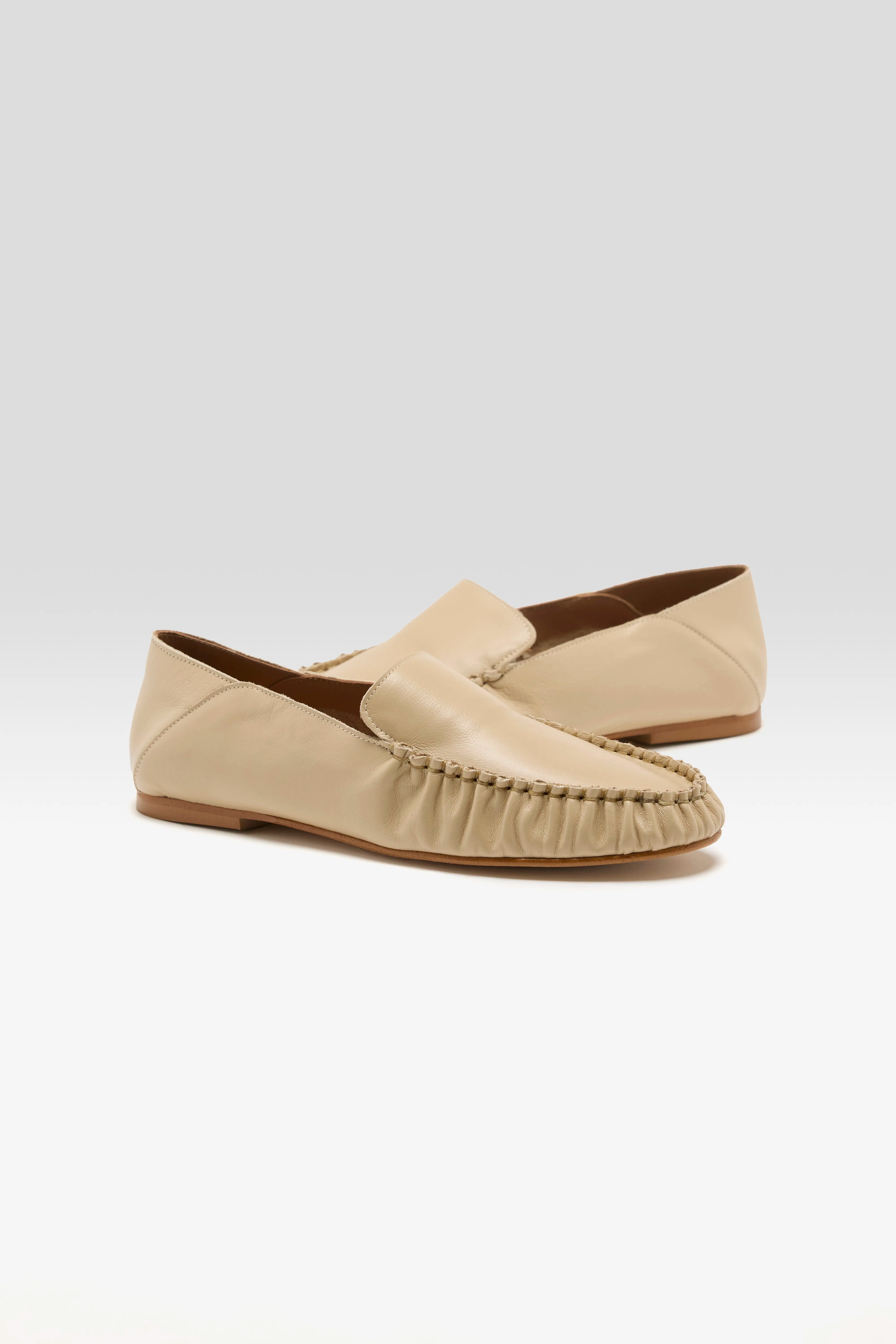 Bon Bon Loafers (261 / W / BEIGE)