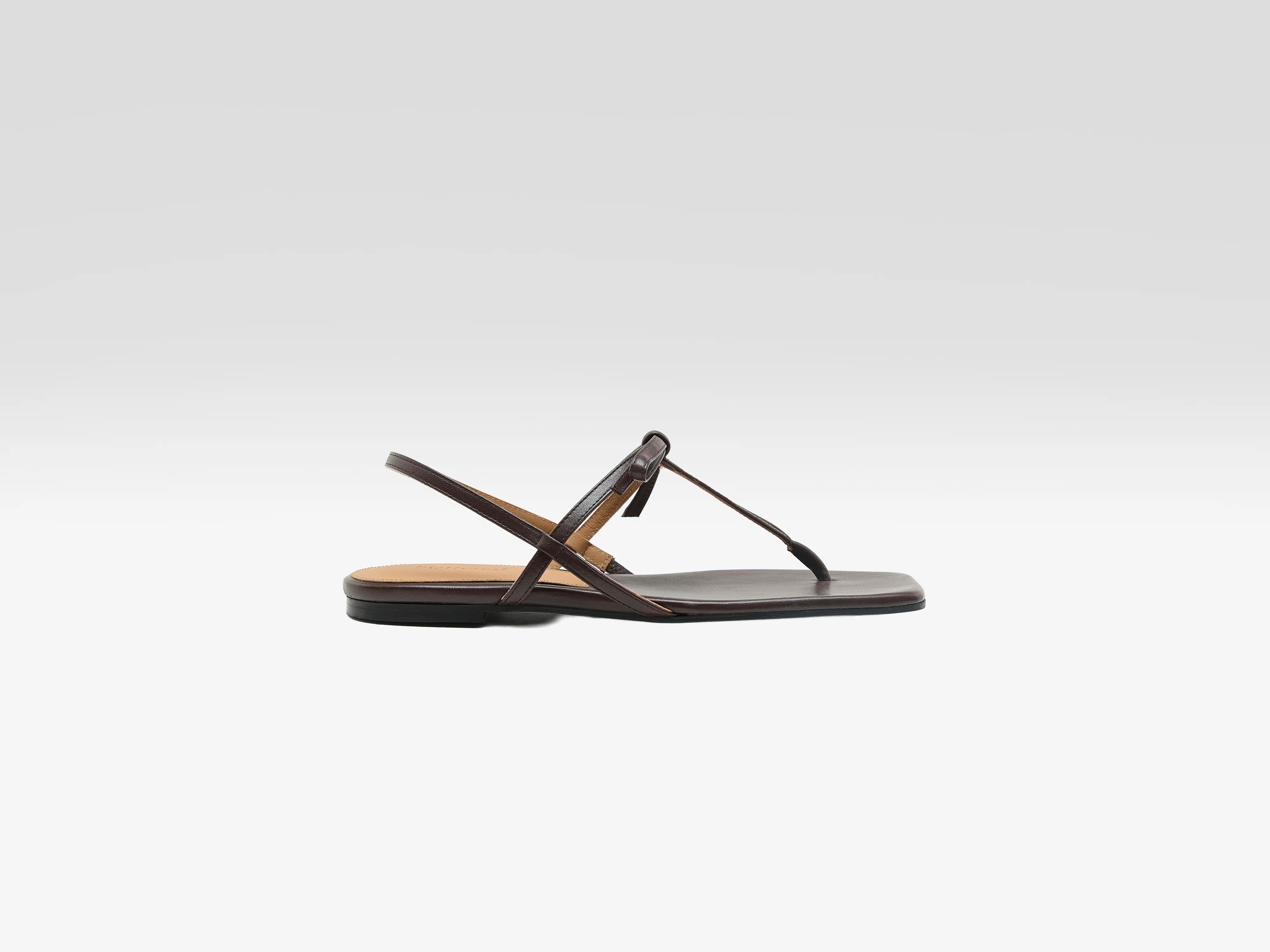 Sina Platte Sandalen (261 / W / CHOCOLATE)