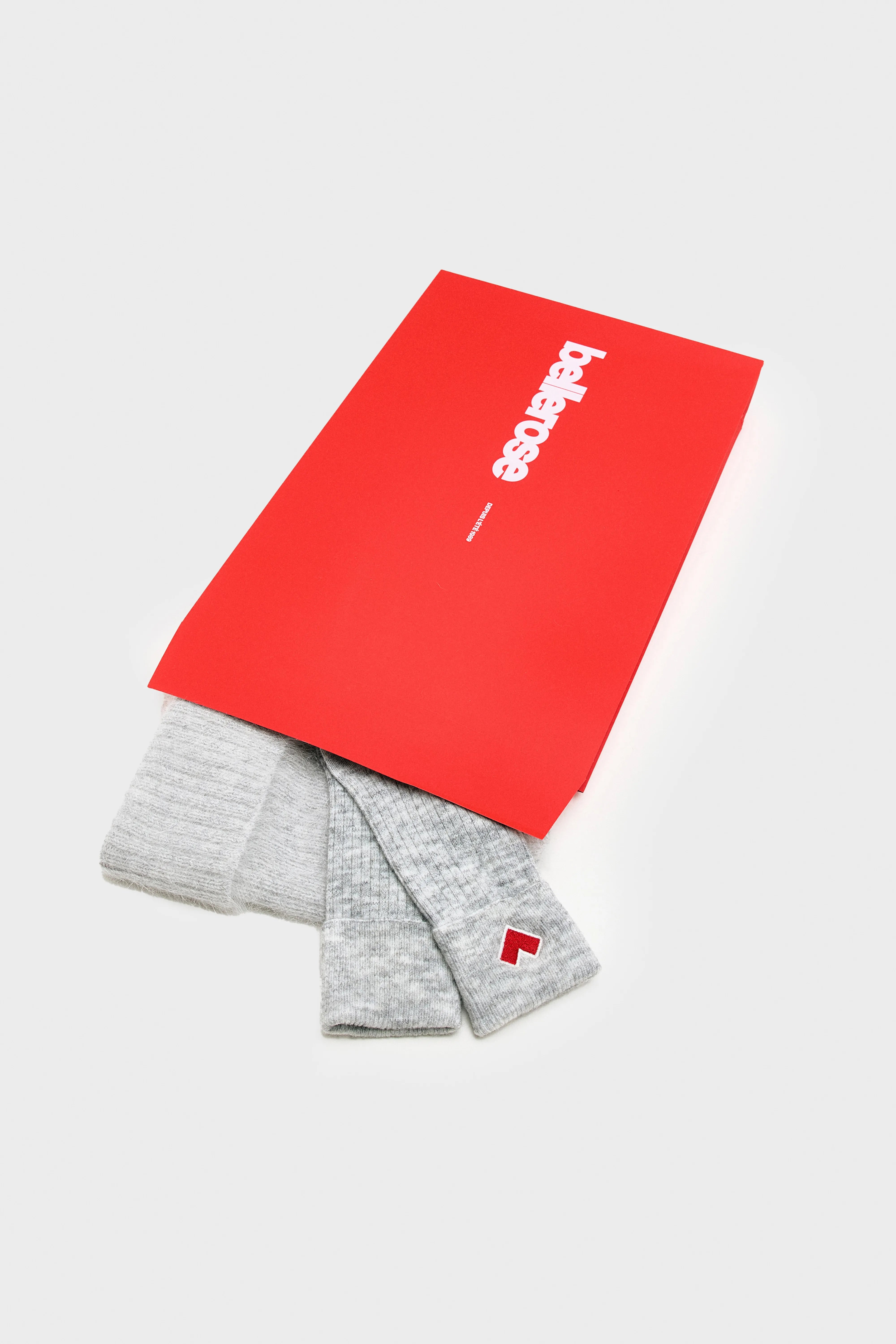 Gift Envelope - Size Medium (252 / W / POPPY)