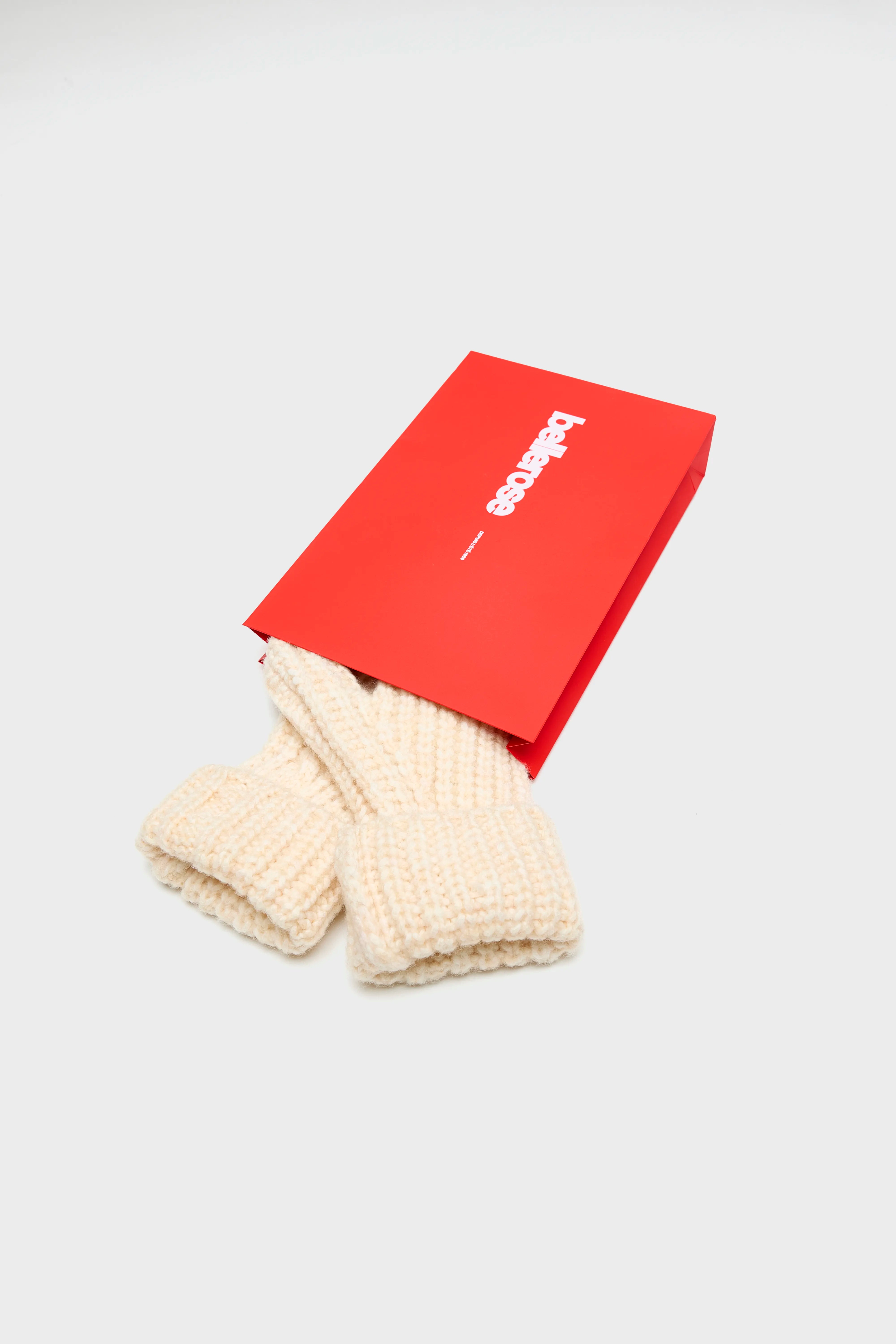 Gift Envelope - Size Small (252 / W / POPPY)