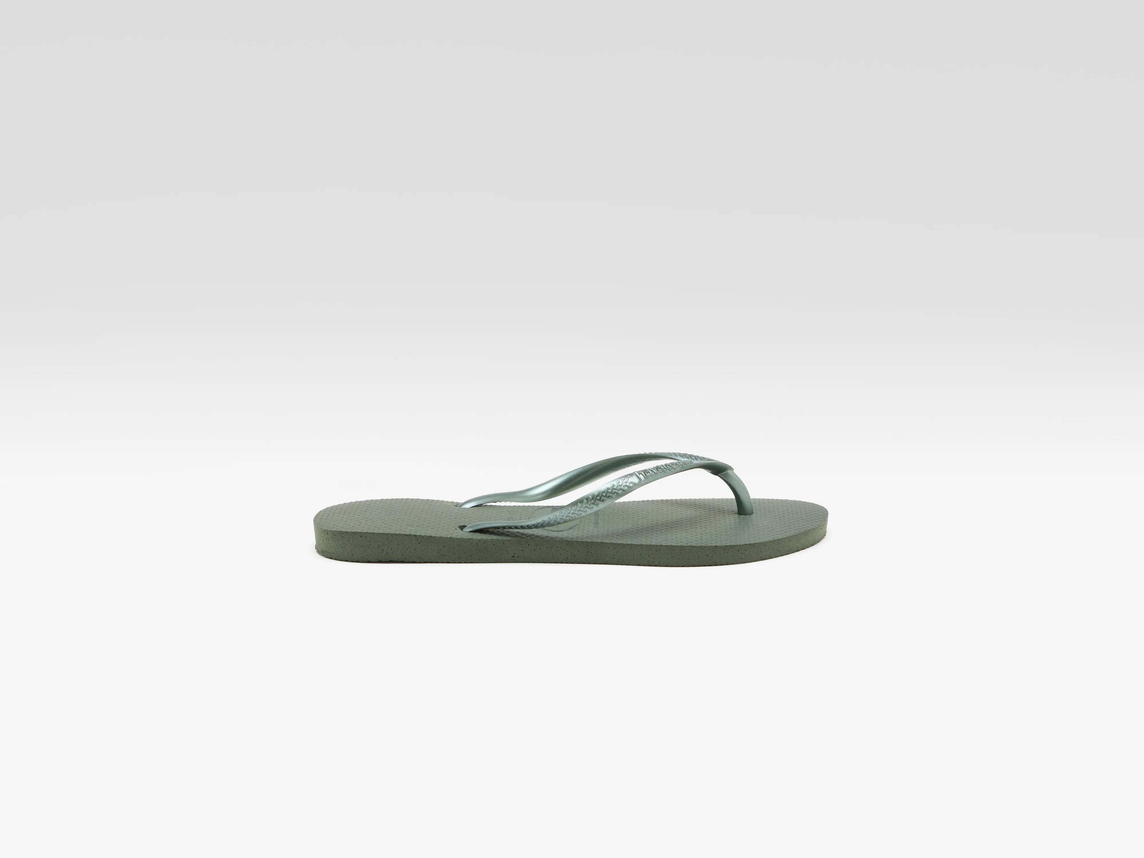 Slim fit Teenslippers (261 / W / OLIVE)