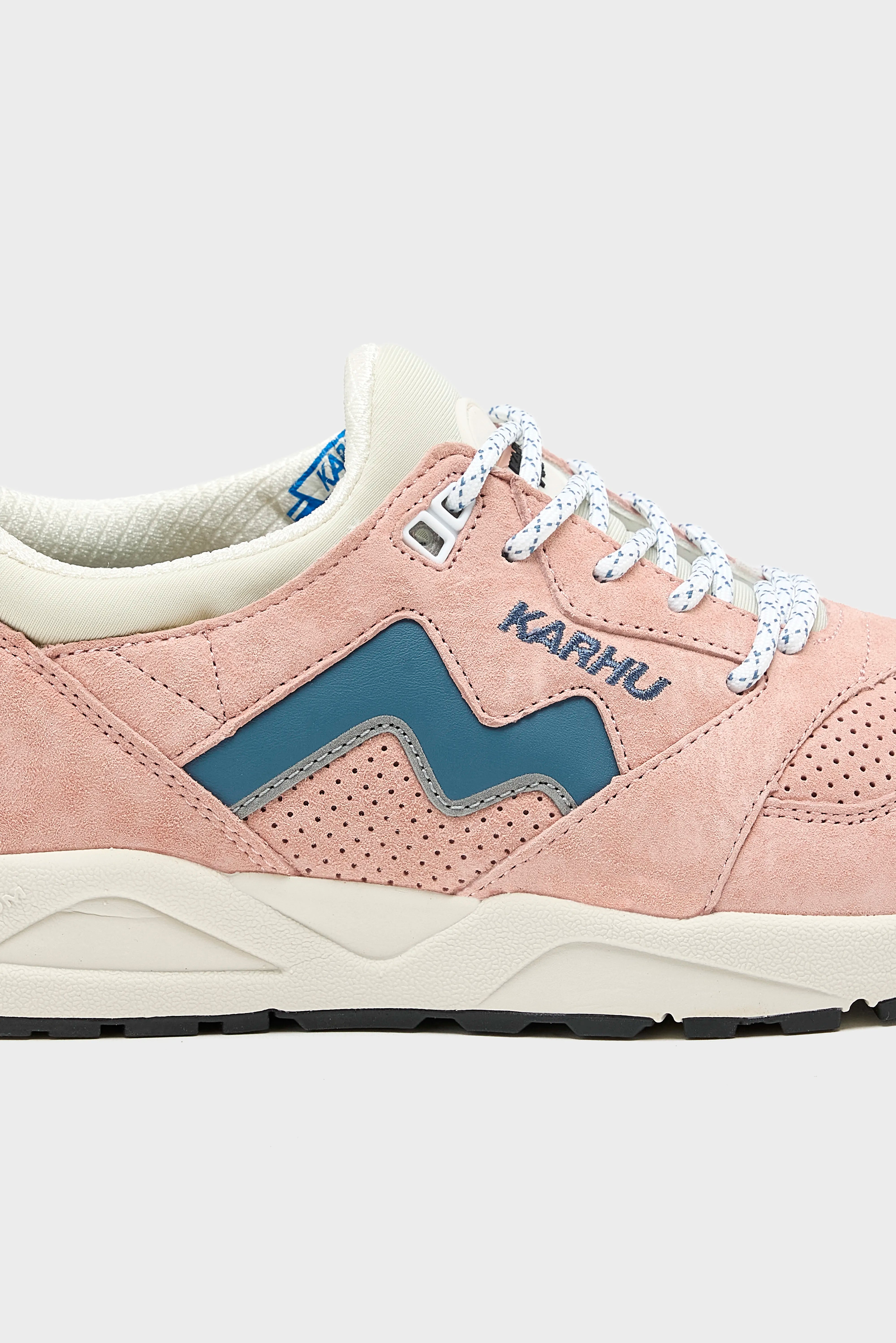 Aria 95 voor dames (251 / W / PINK)