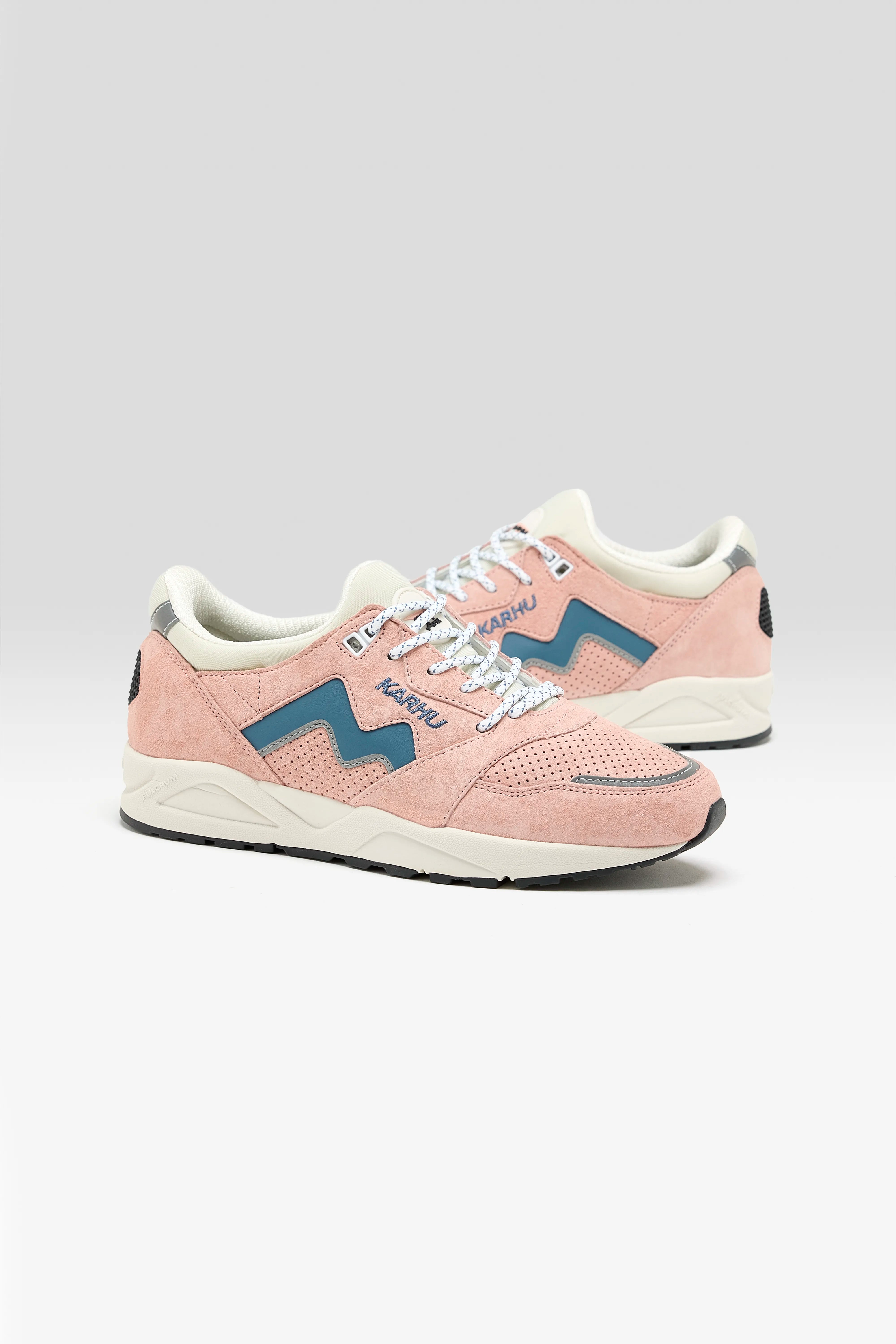 Aria 95 voor dames (251 / W / PINK)