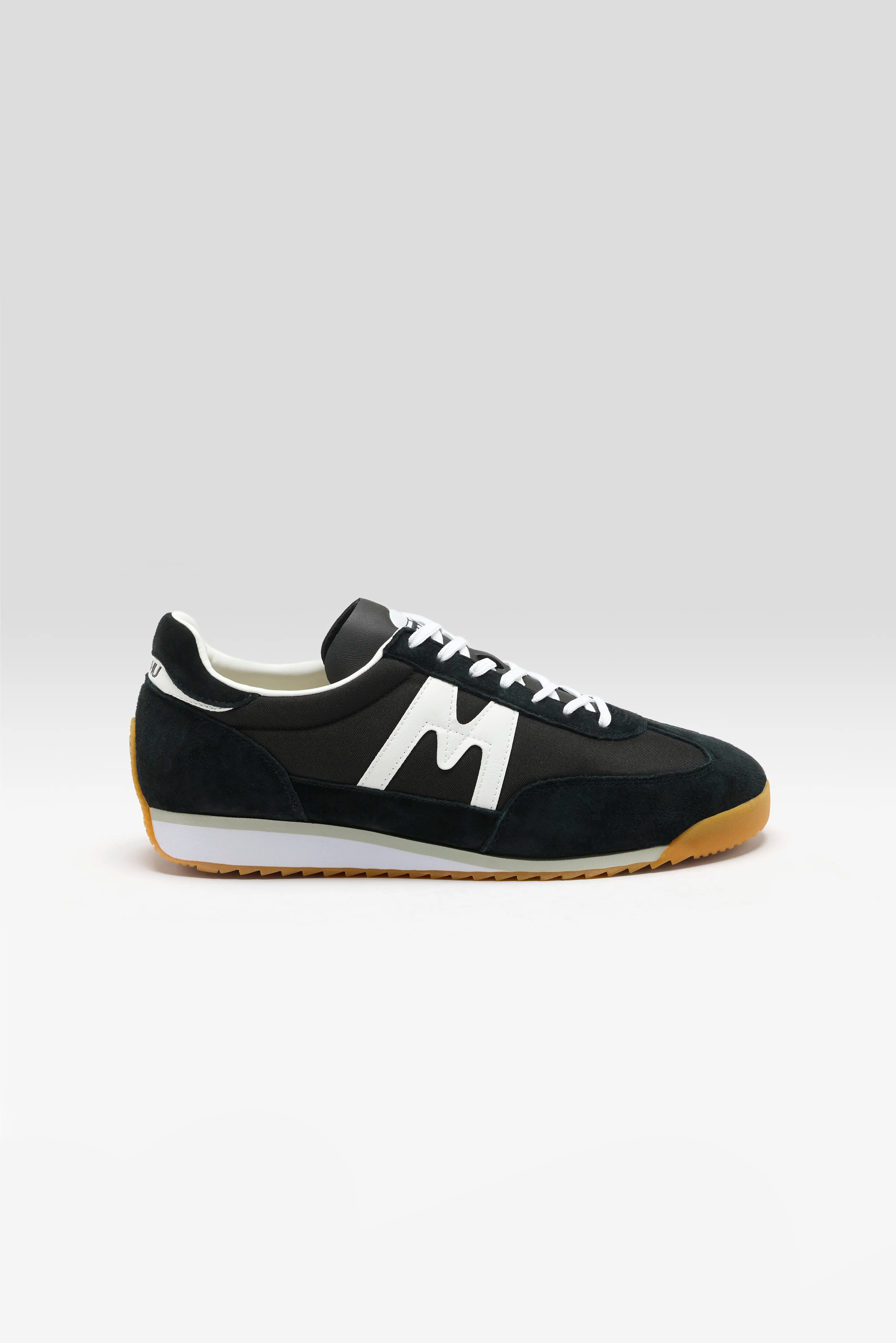 Mestari 76 pour Homme (261 / M / BLACK)