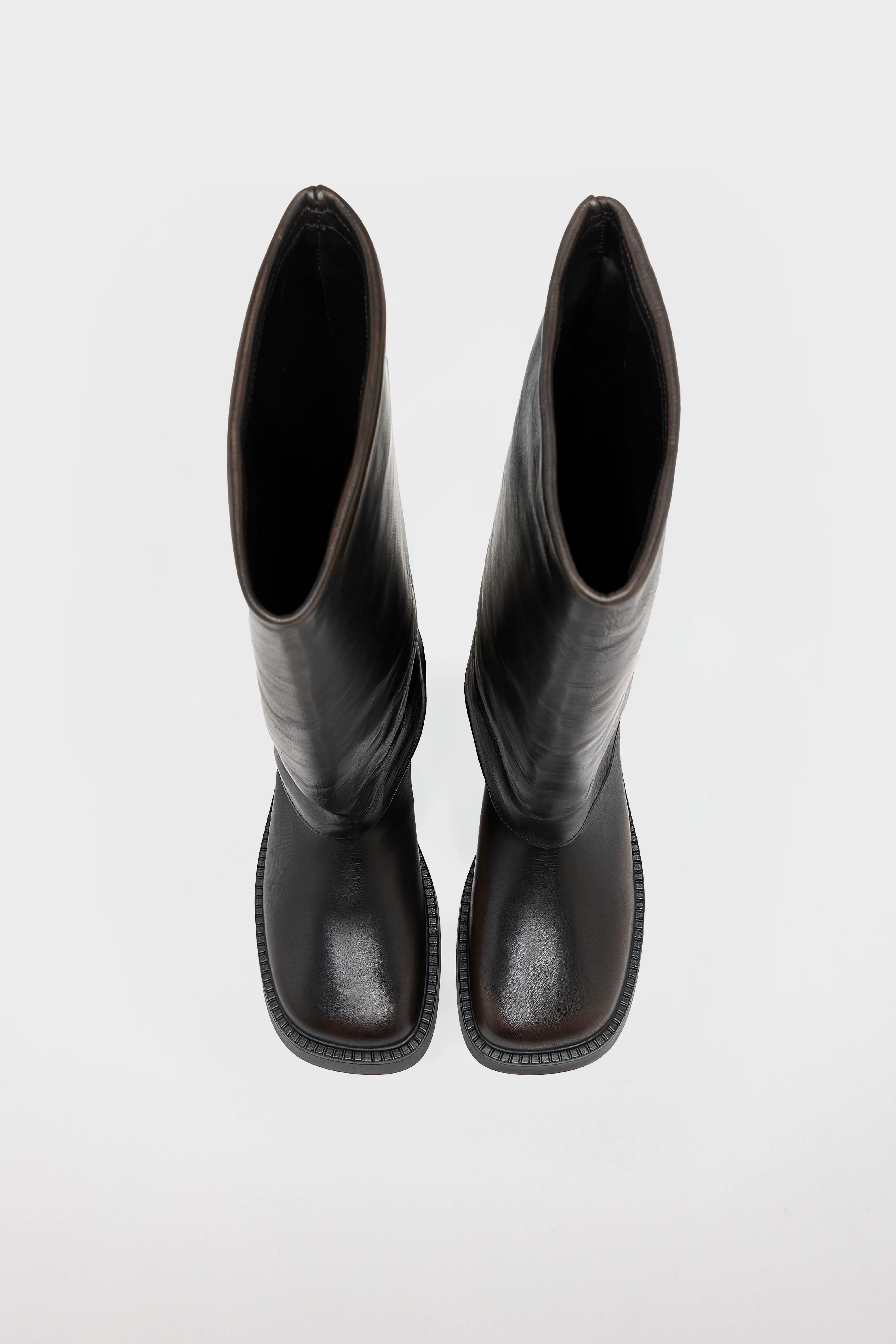 Leala Brushed Leather Boots (252 / W / BLACK)