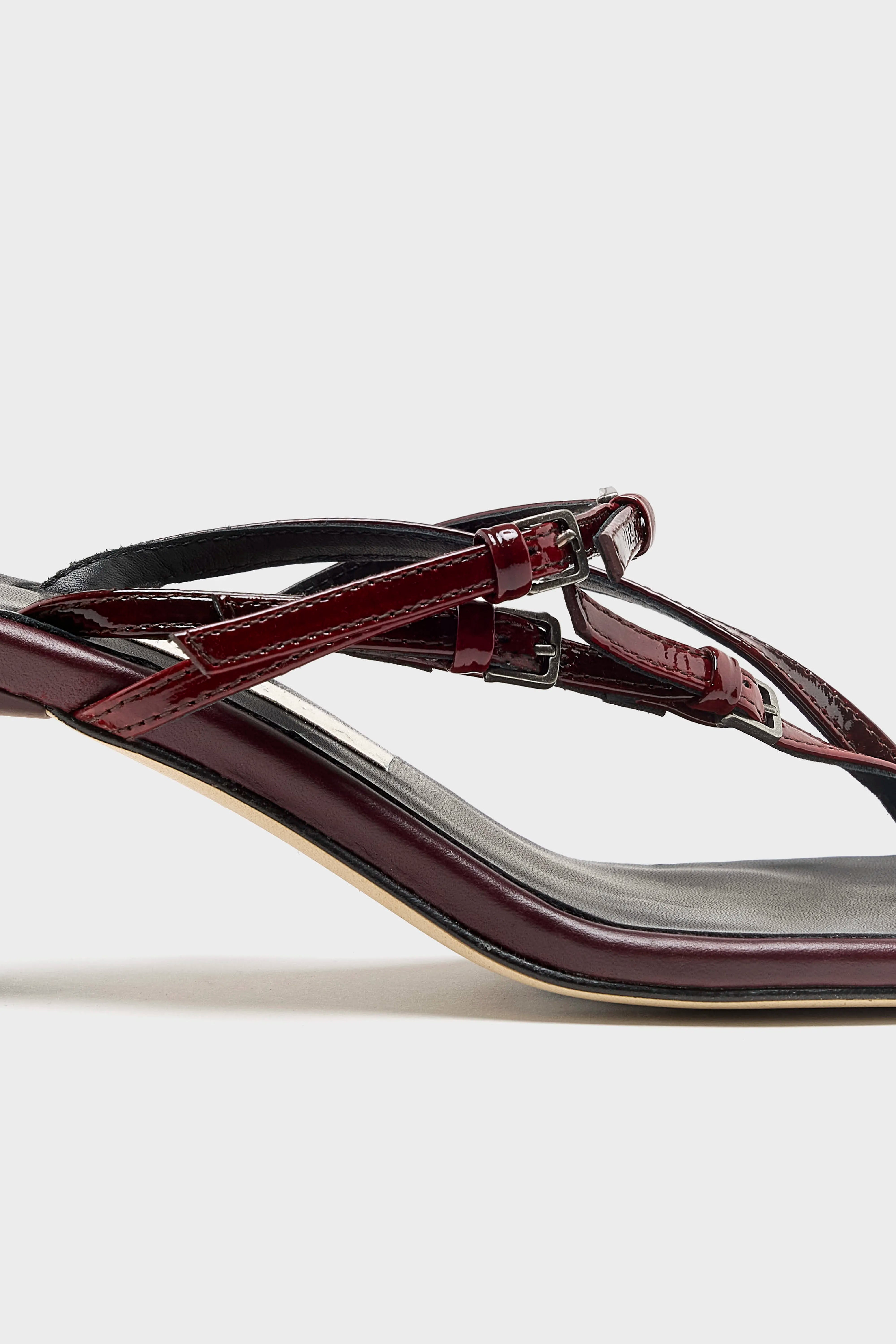 Abisai Mini Buckled Sandals (261 / W / BURGUNDY)