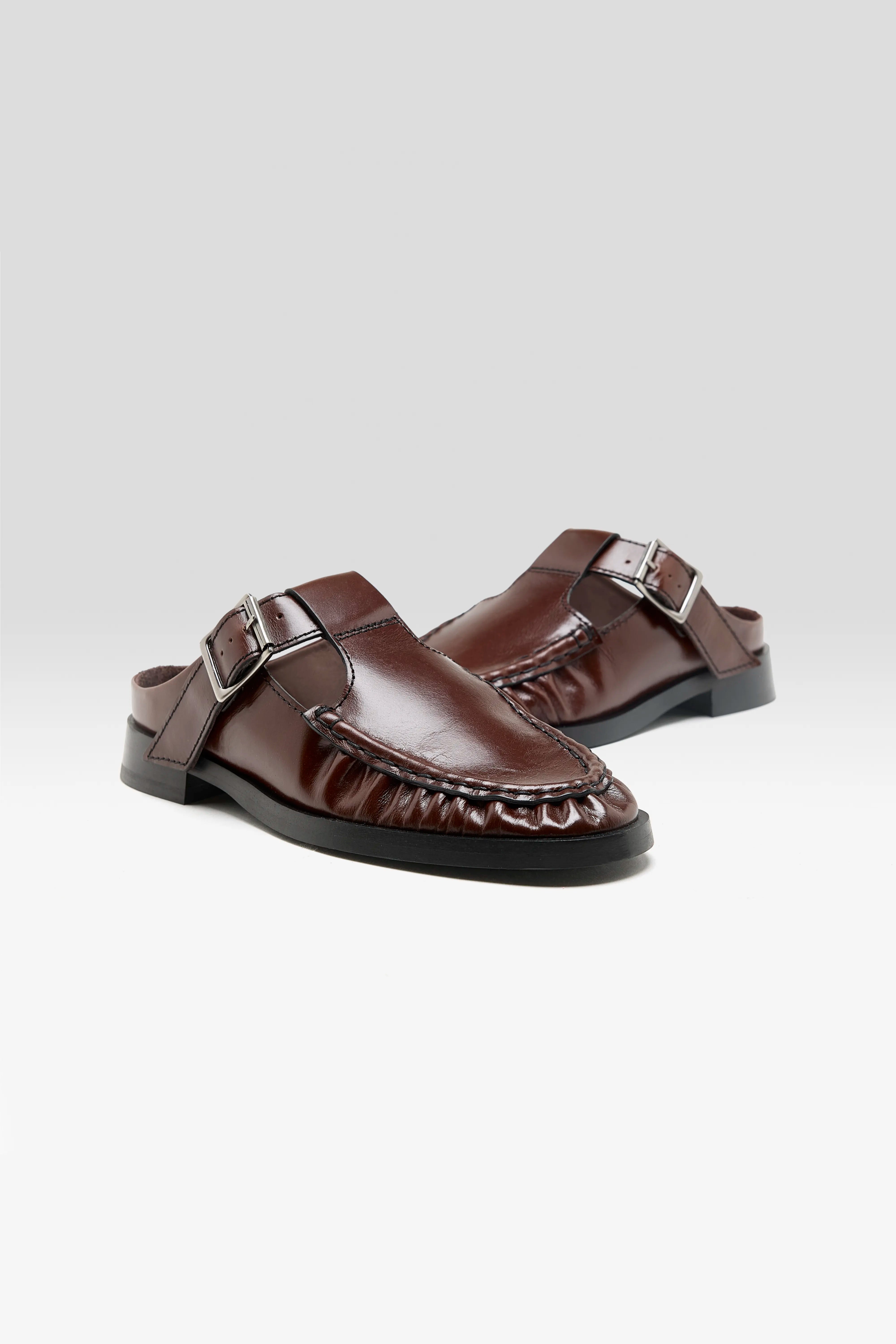 Gianna Mules (261 / W / BROWN)