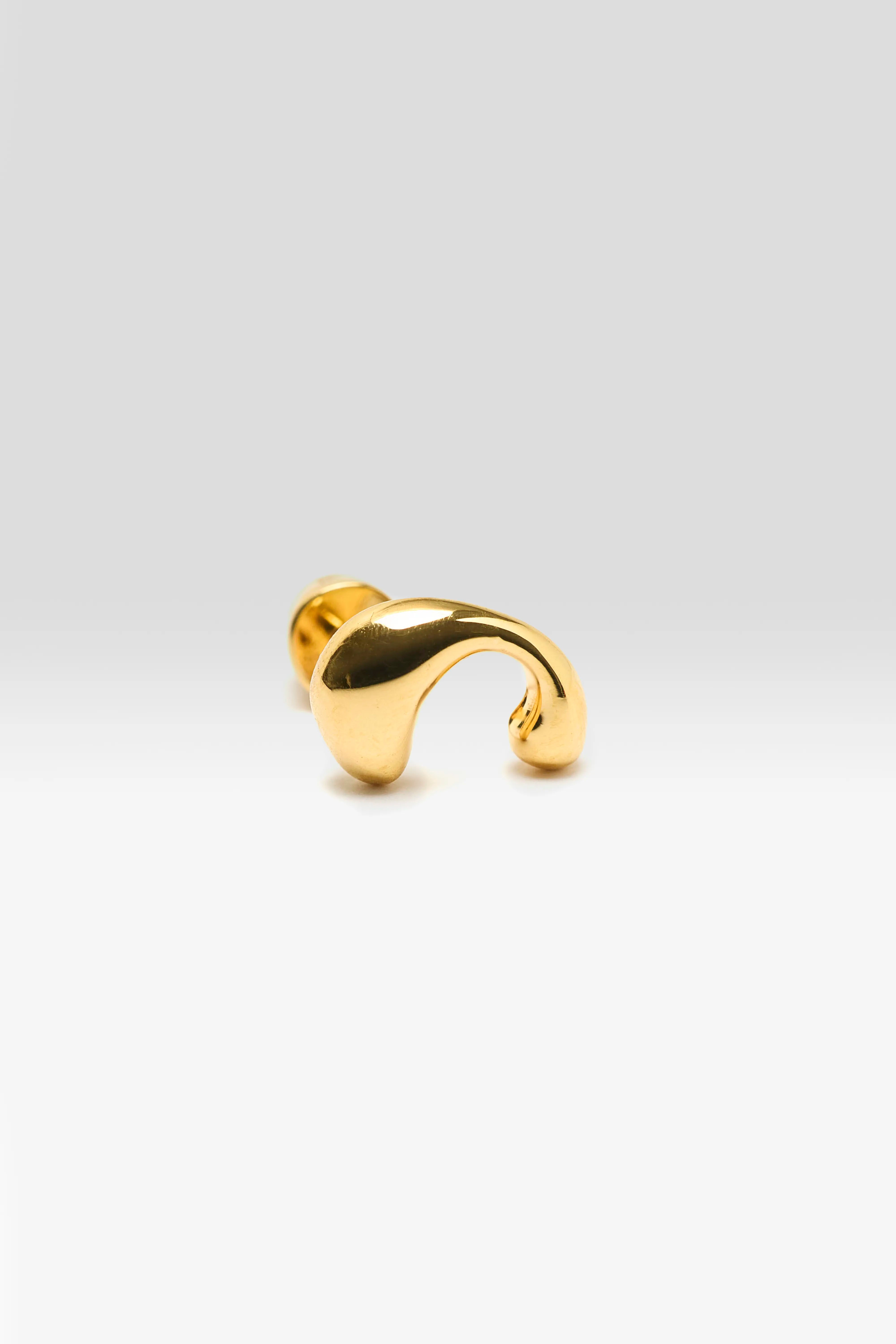 Dolphin Pool Stud (261 / W / GOLD)