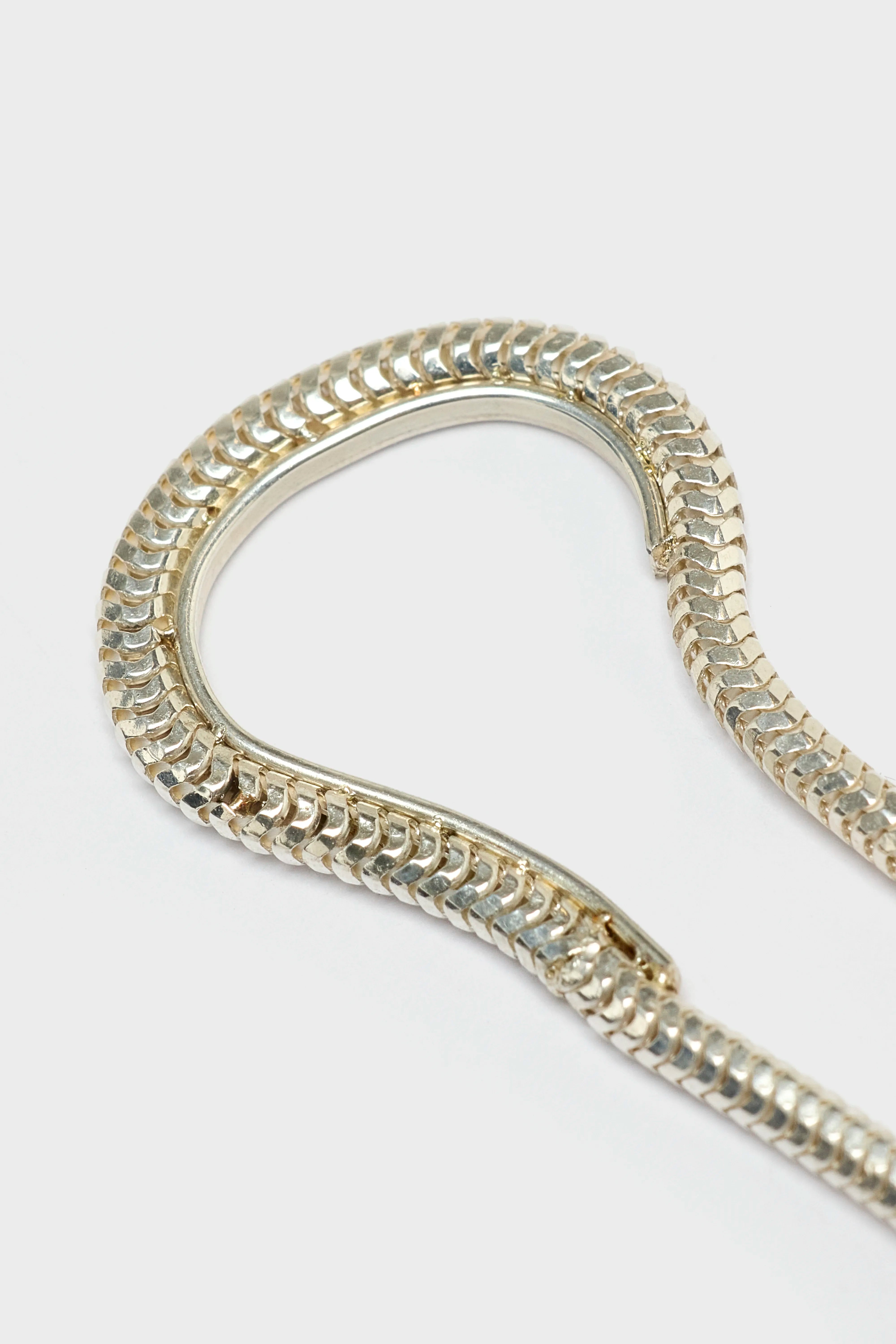 Lissom Circular Earcuff (252 / W / SILVER)