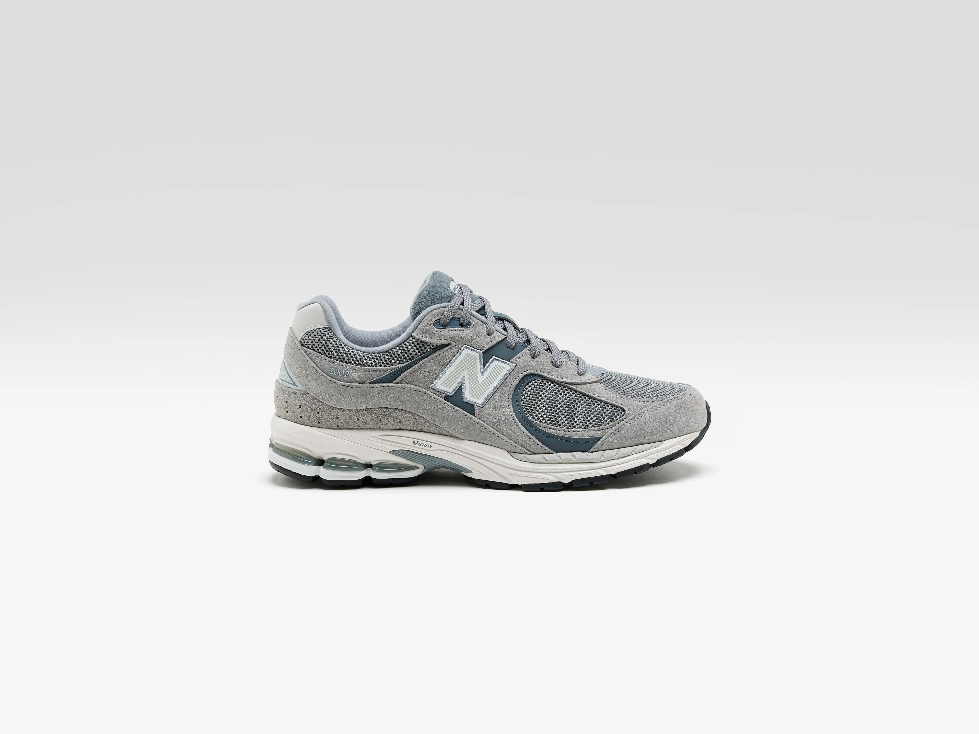 2002R voor heren (242 / M / GREY)