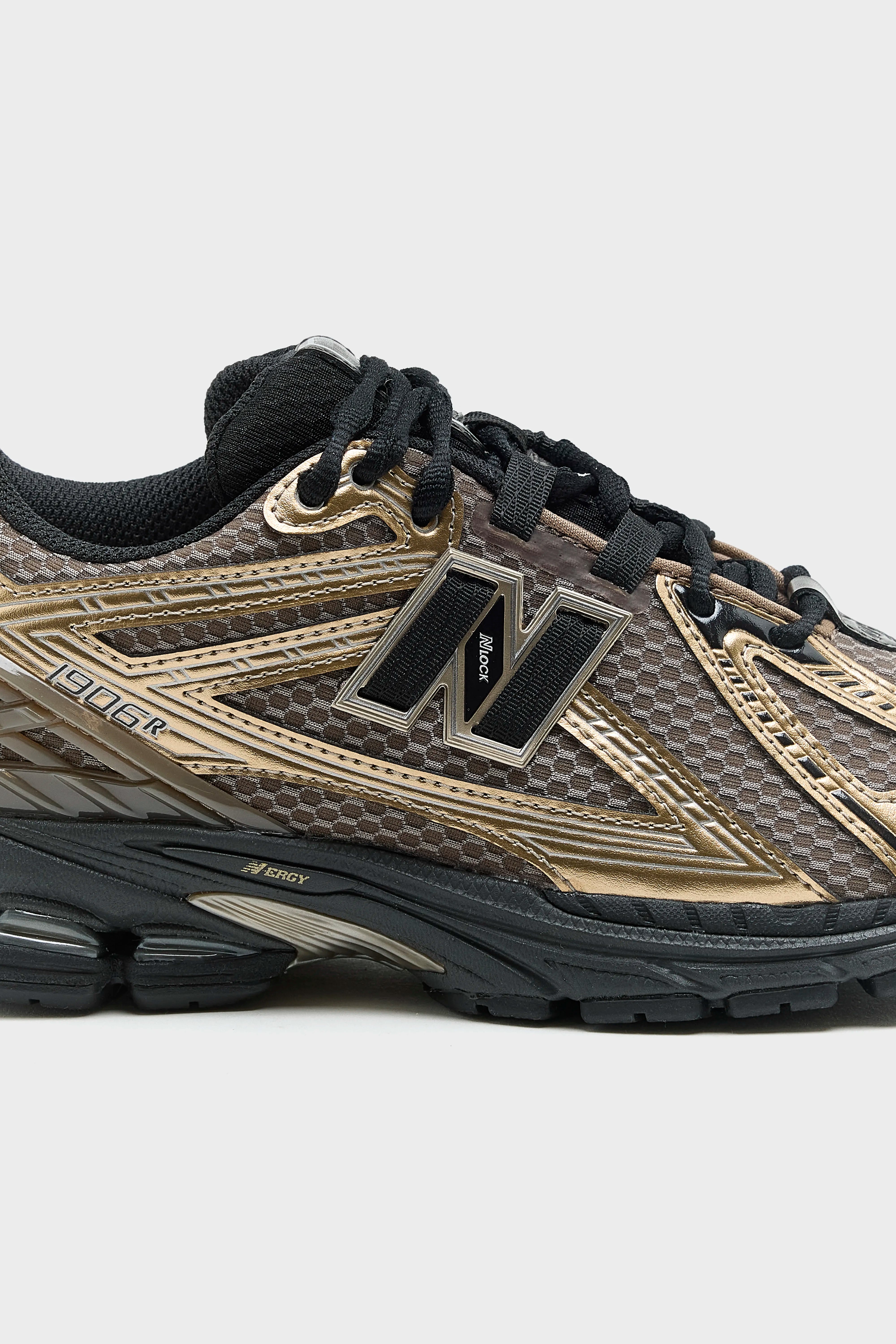 1906R for Women   (252 / W / BROWN)