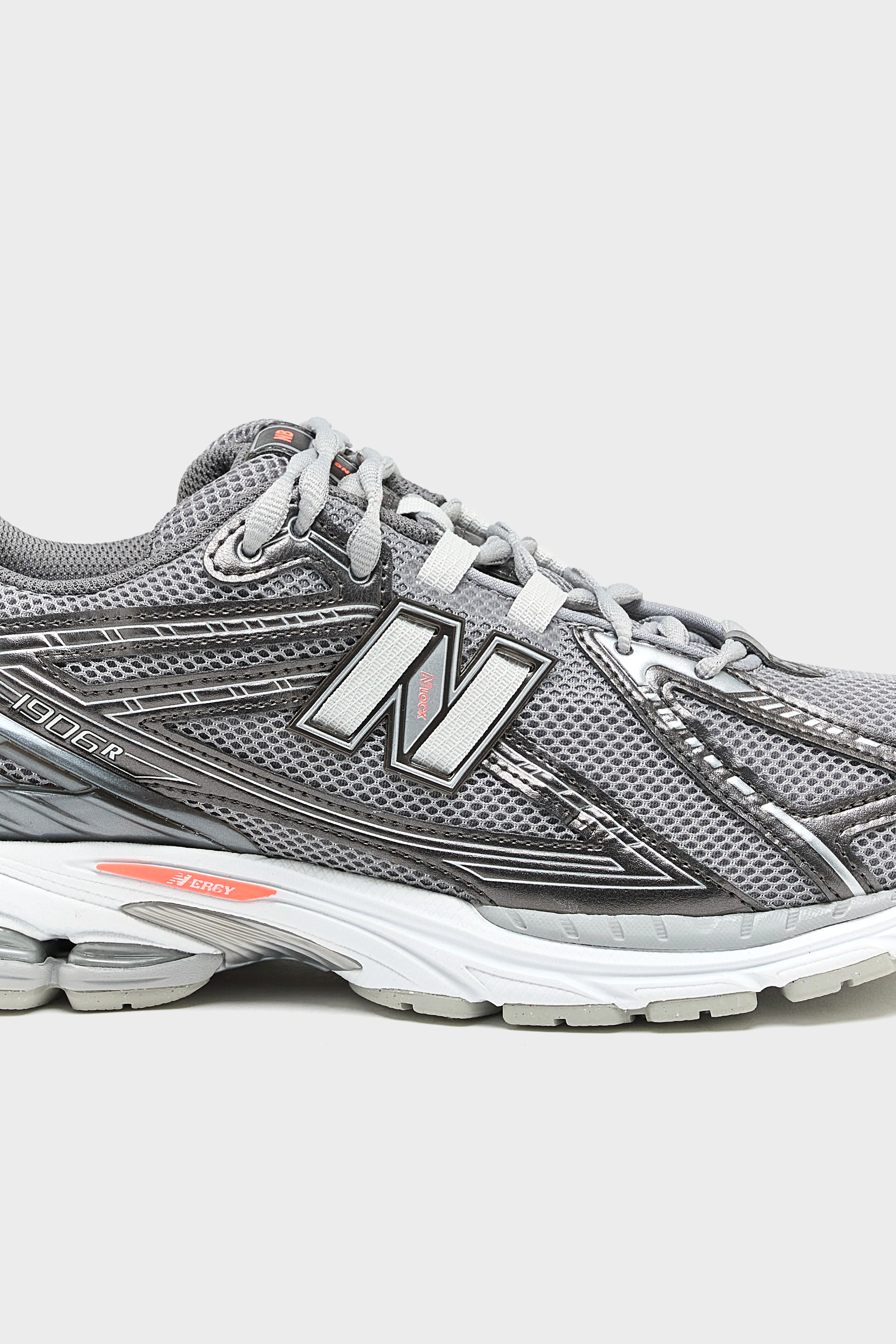 1906R for Men (252 / M / GREY)