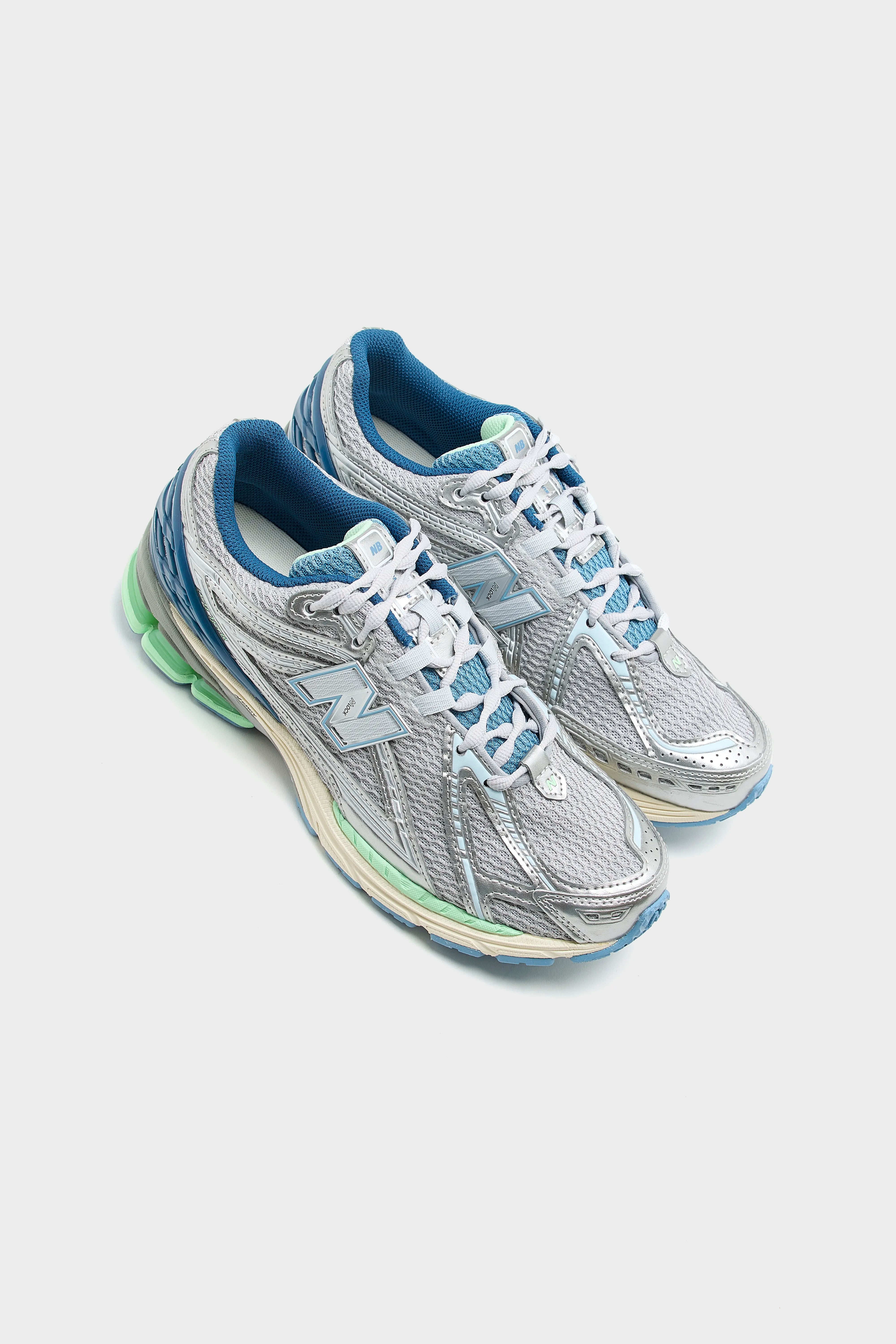 1906R pour Hommes (252 / M / SILVER)