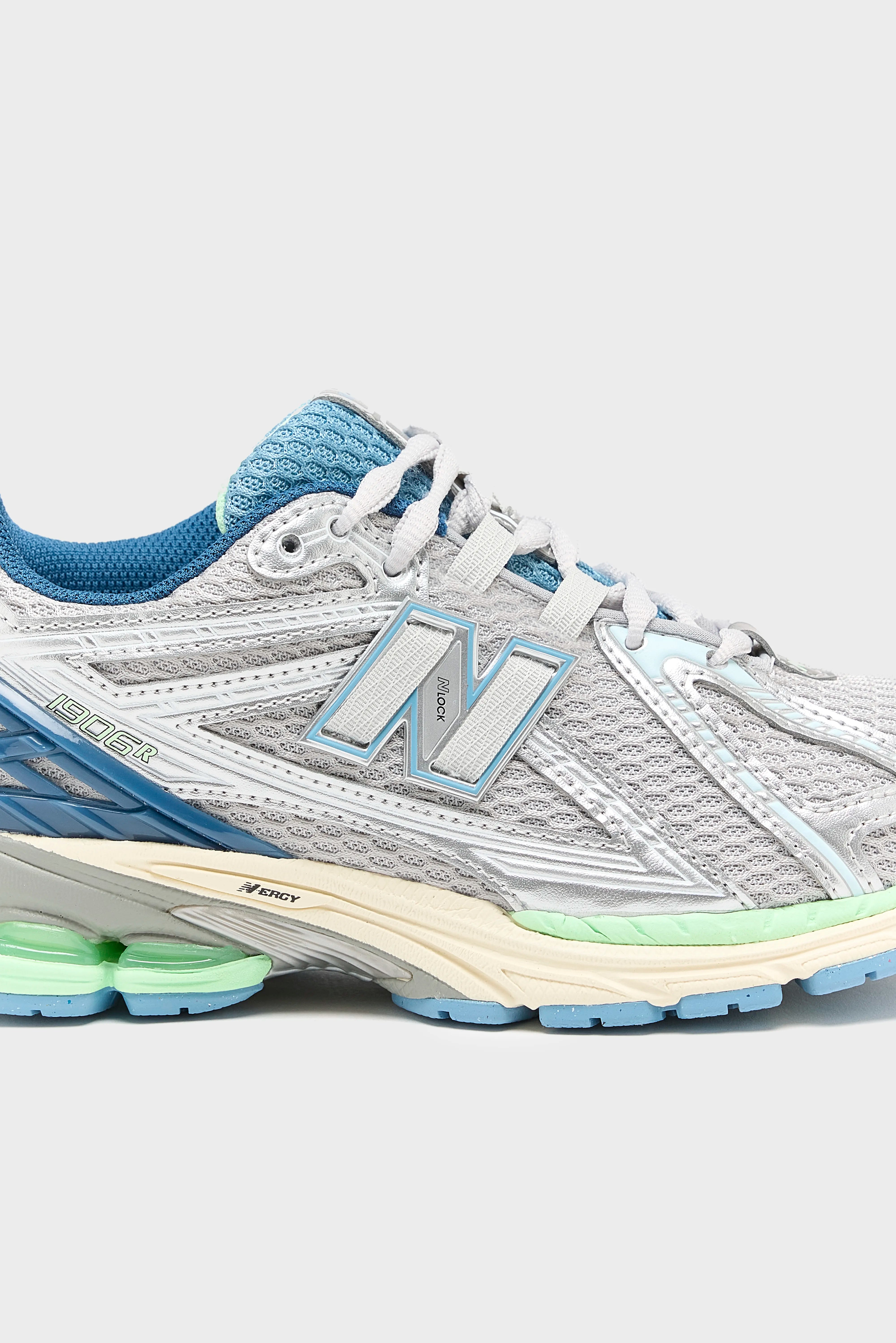 1906R for Women  (252 / W / SILVER)