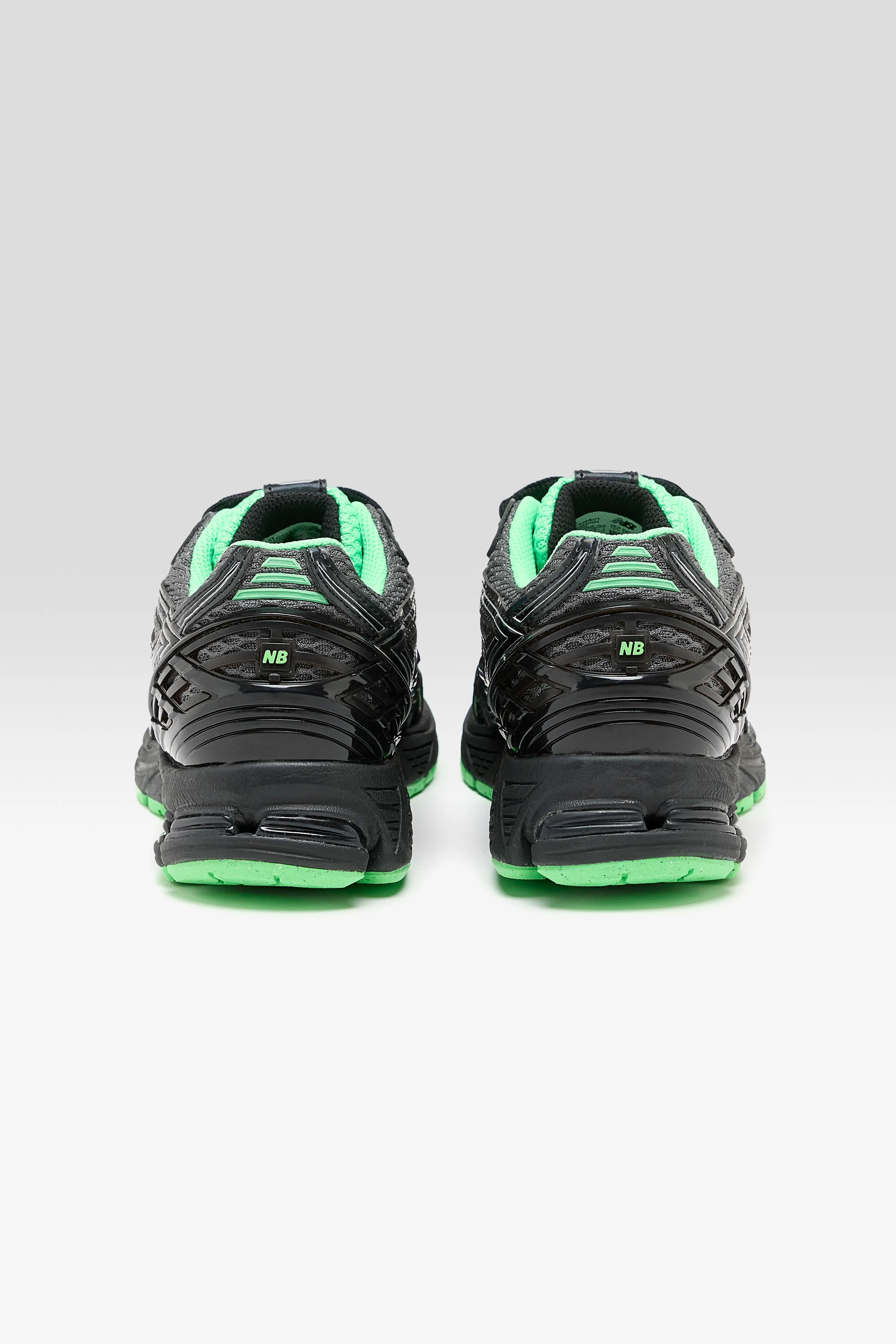 1906R for Women  (252 / W / BLACK)